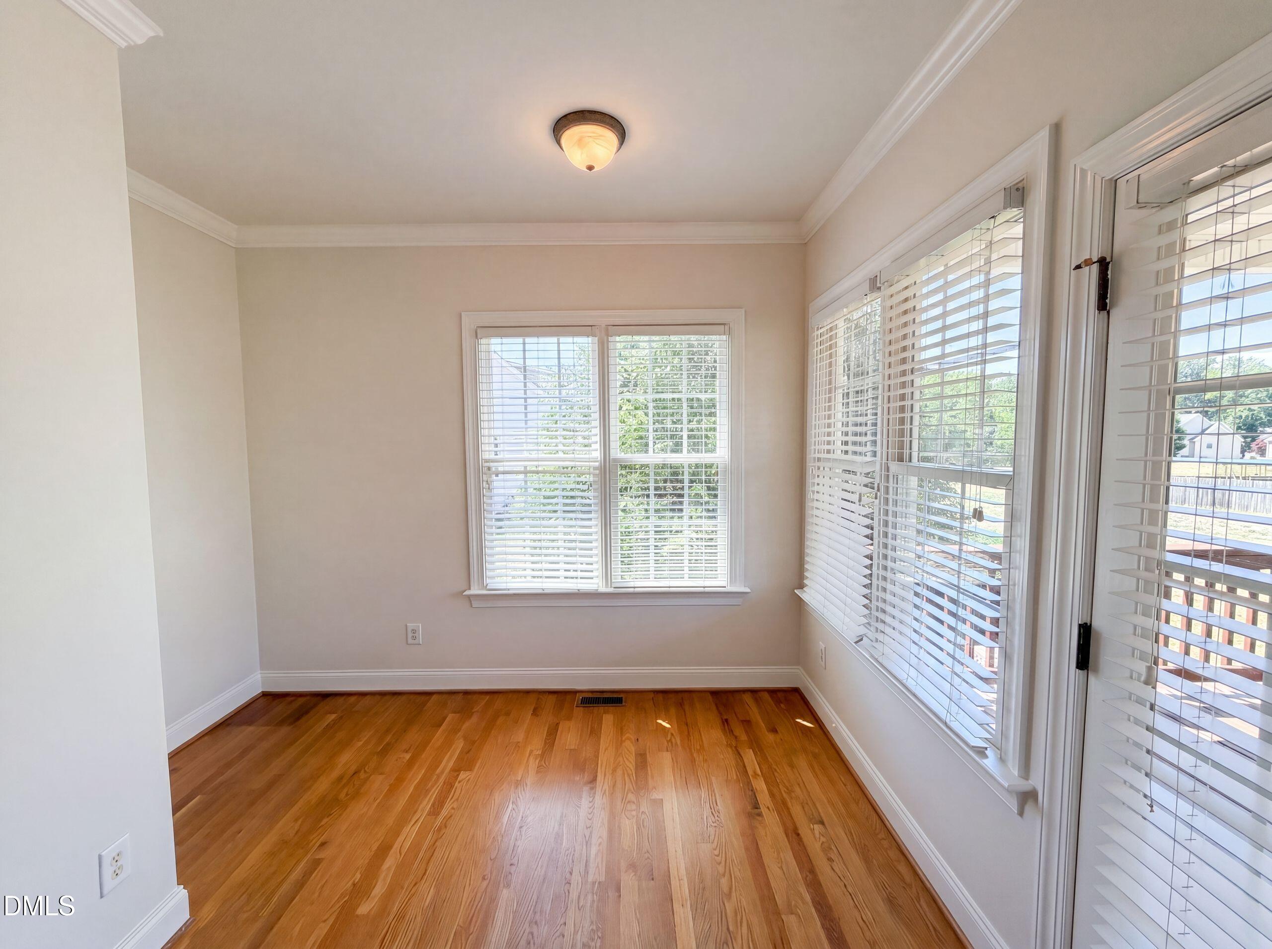 20 Falling Leaf Drive Property Photo 10