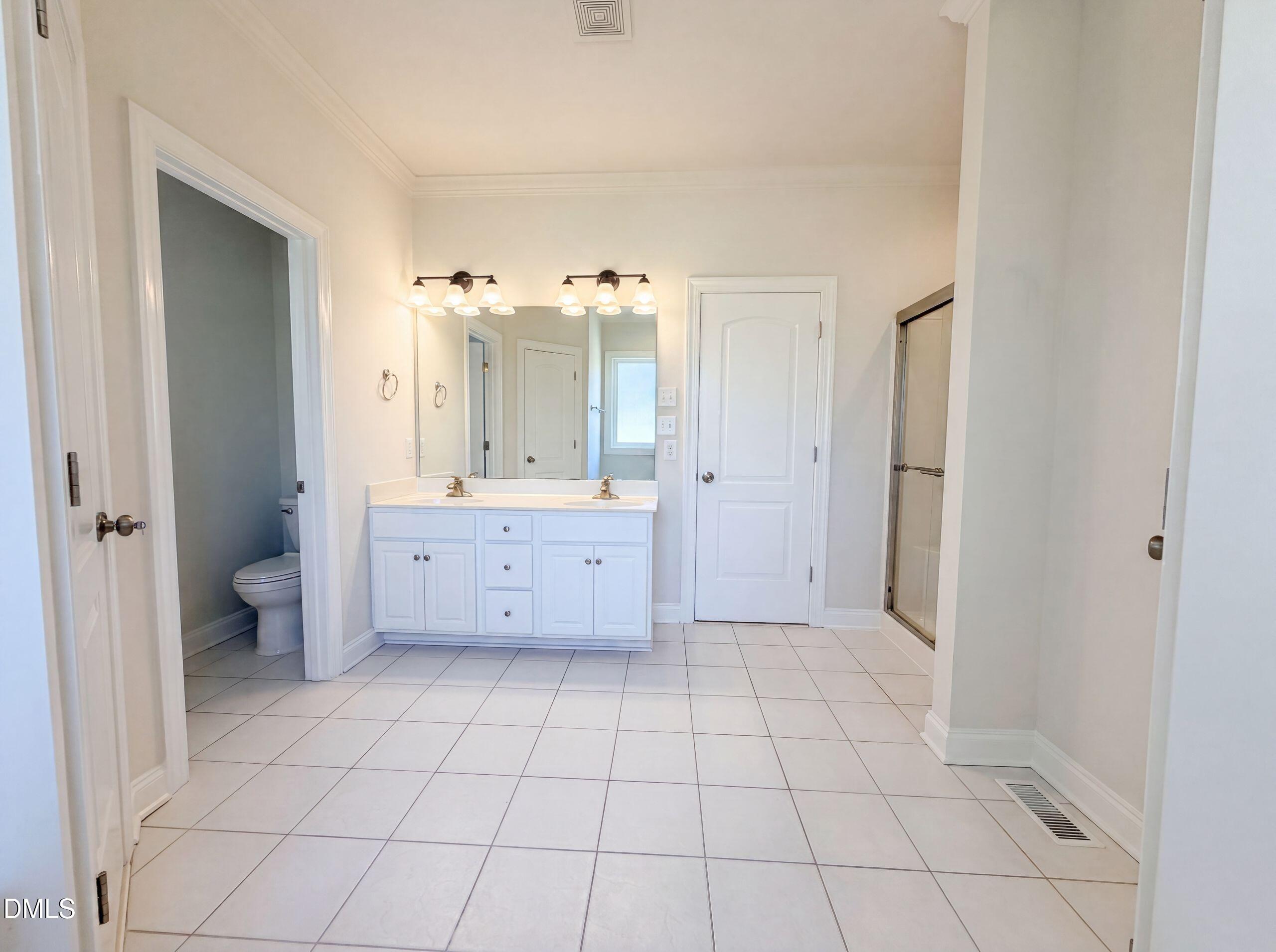 20 Falling Leaf Drive Property Photo 15