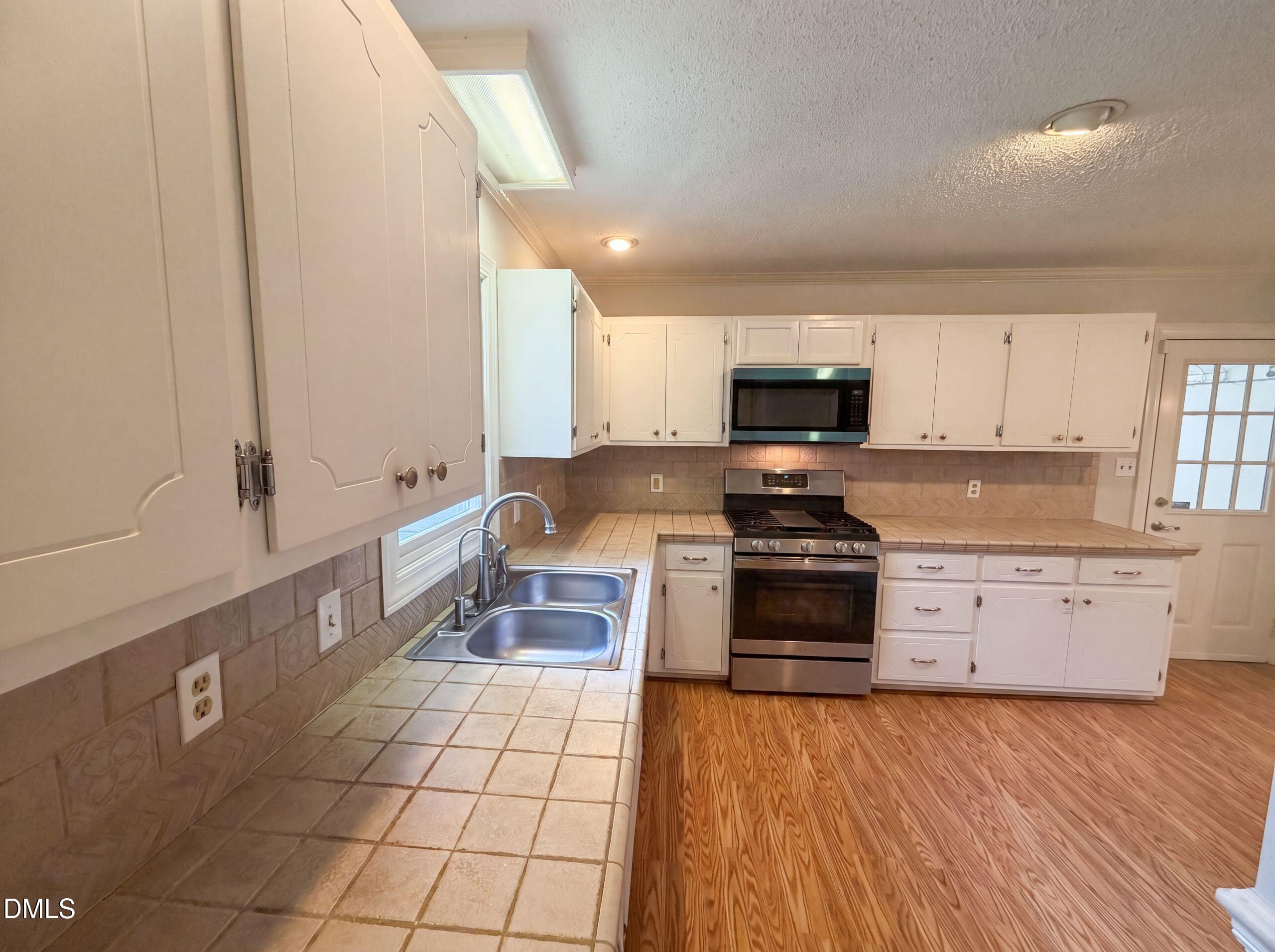 102 Carmel Court Property Photo 2