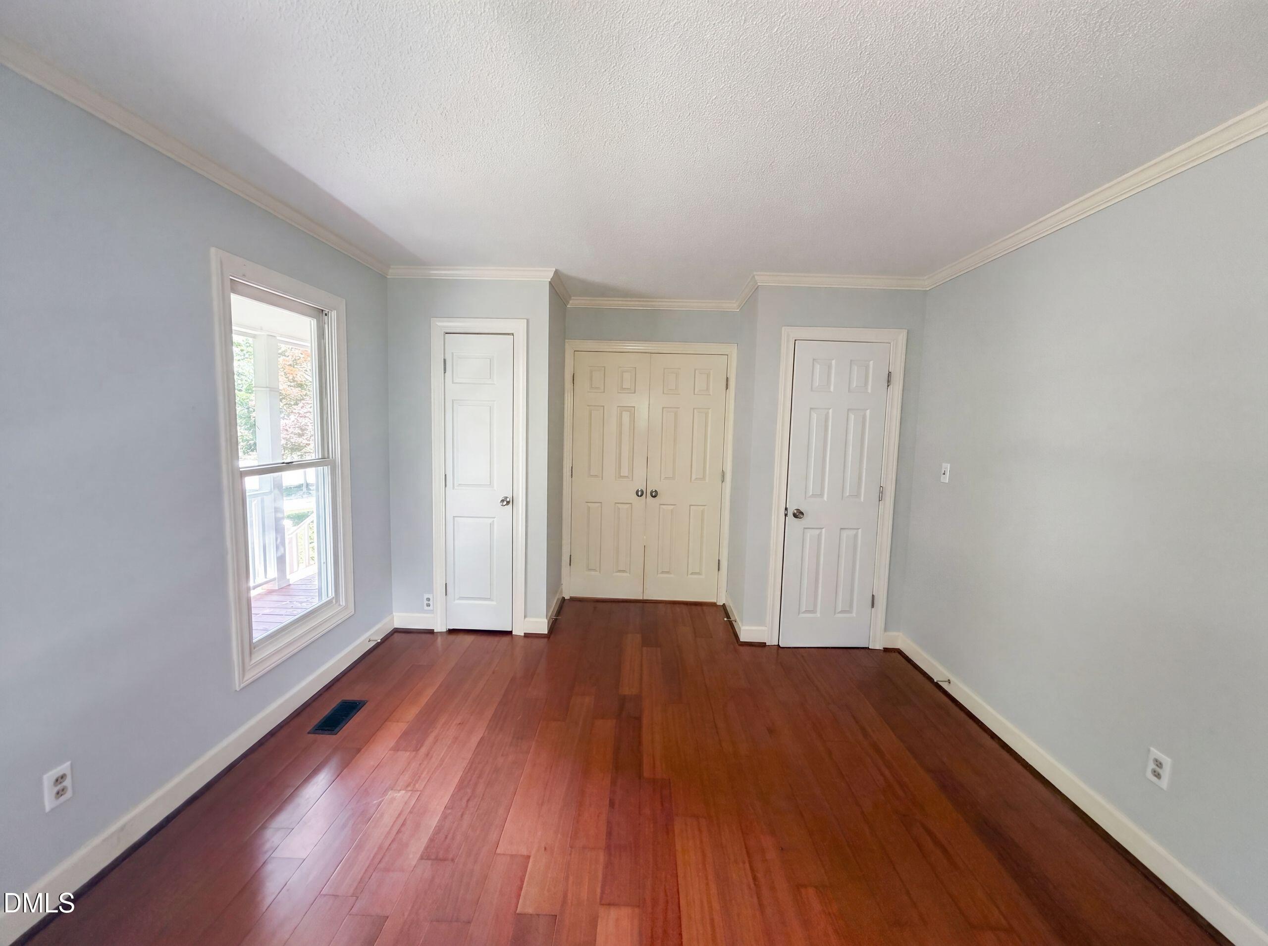 102 Carmel Court Property Photo 5