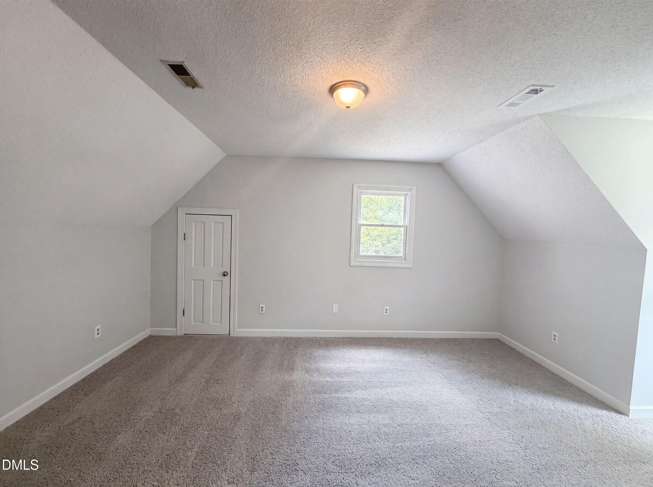 102 Carmel Court Property Photo 17