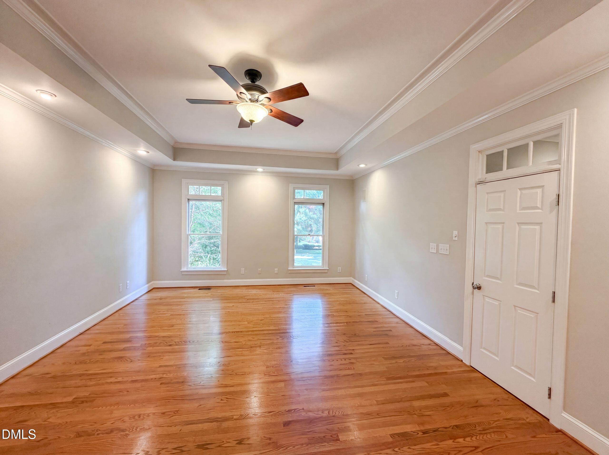 302 Versailles Drive Property Photo 6