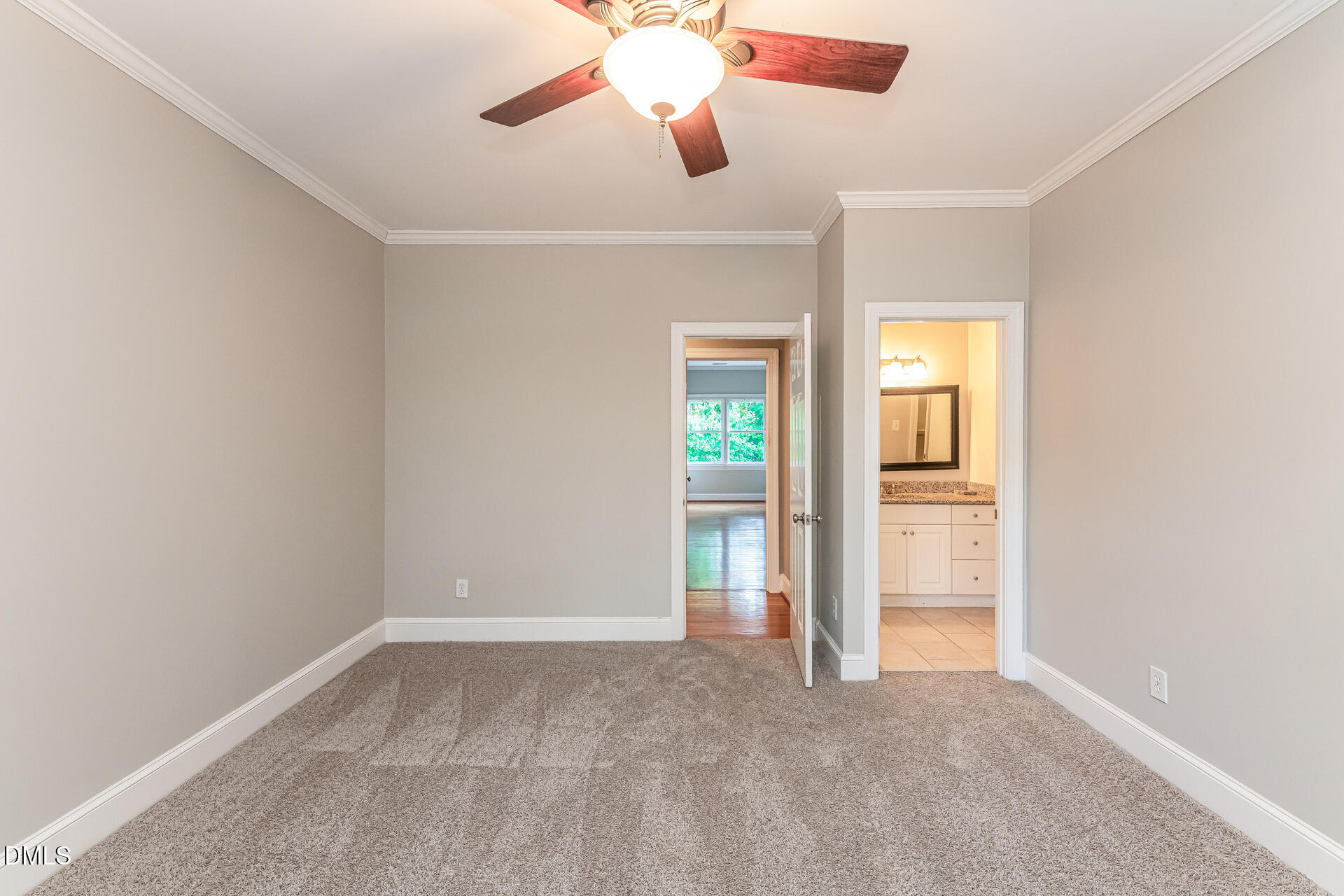 302 Versailles Drive Property Photo 17