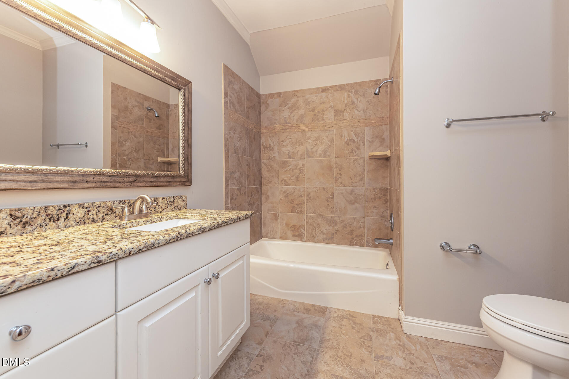 302 Versailles Drive Property Photo 21