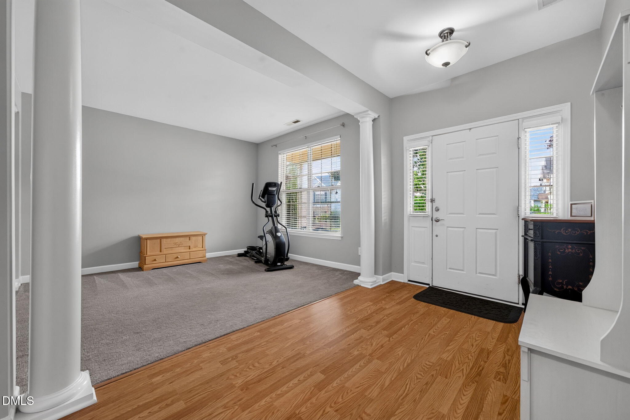 5 E Smoketree Court Property Photo 3