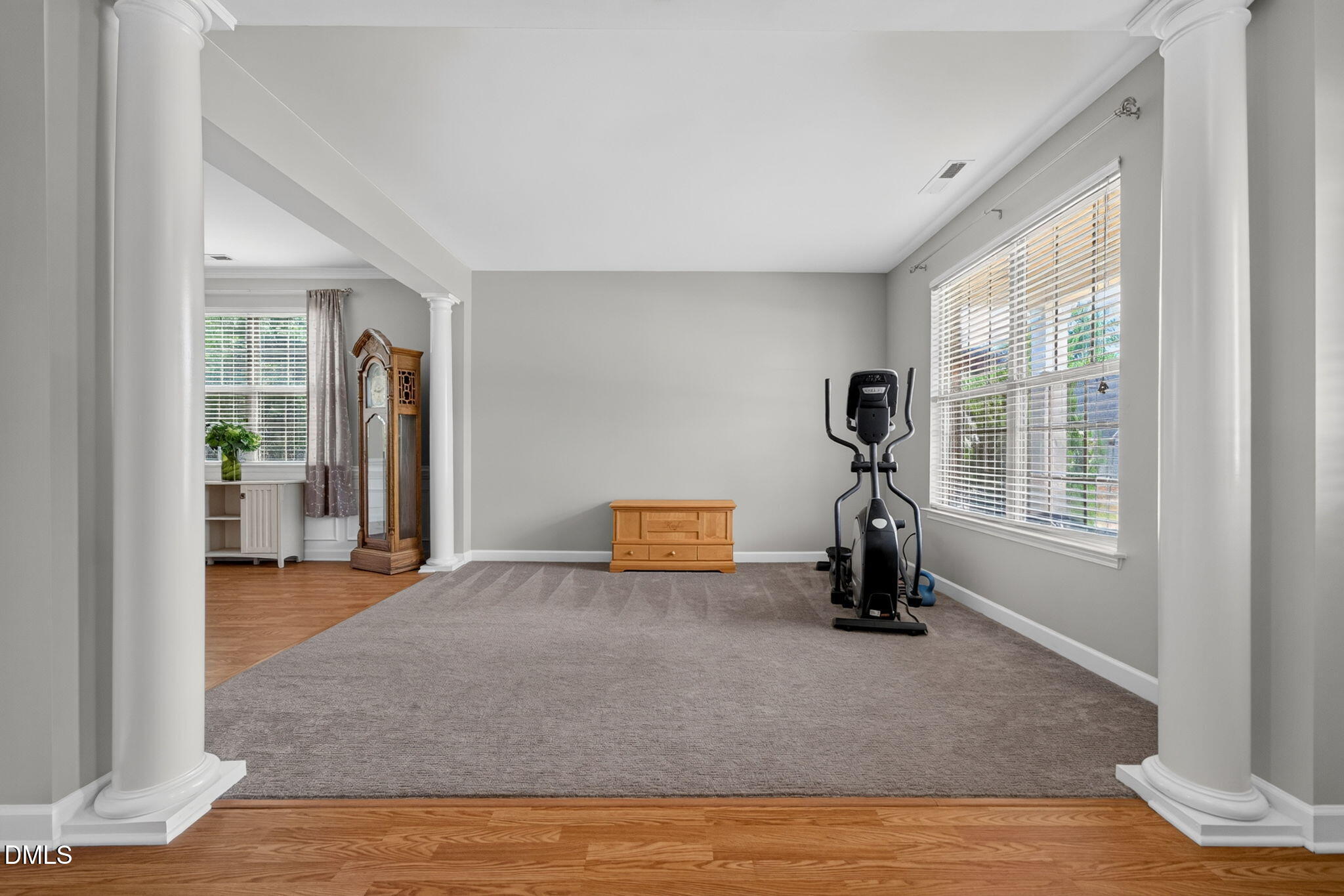 5 E Smoketree Court Property Photo 6