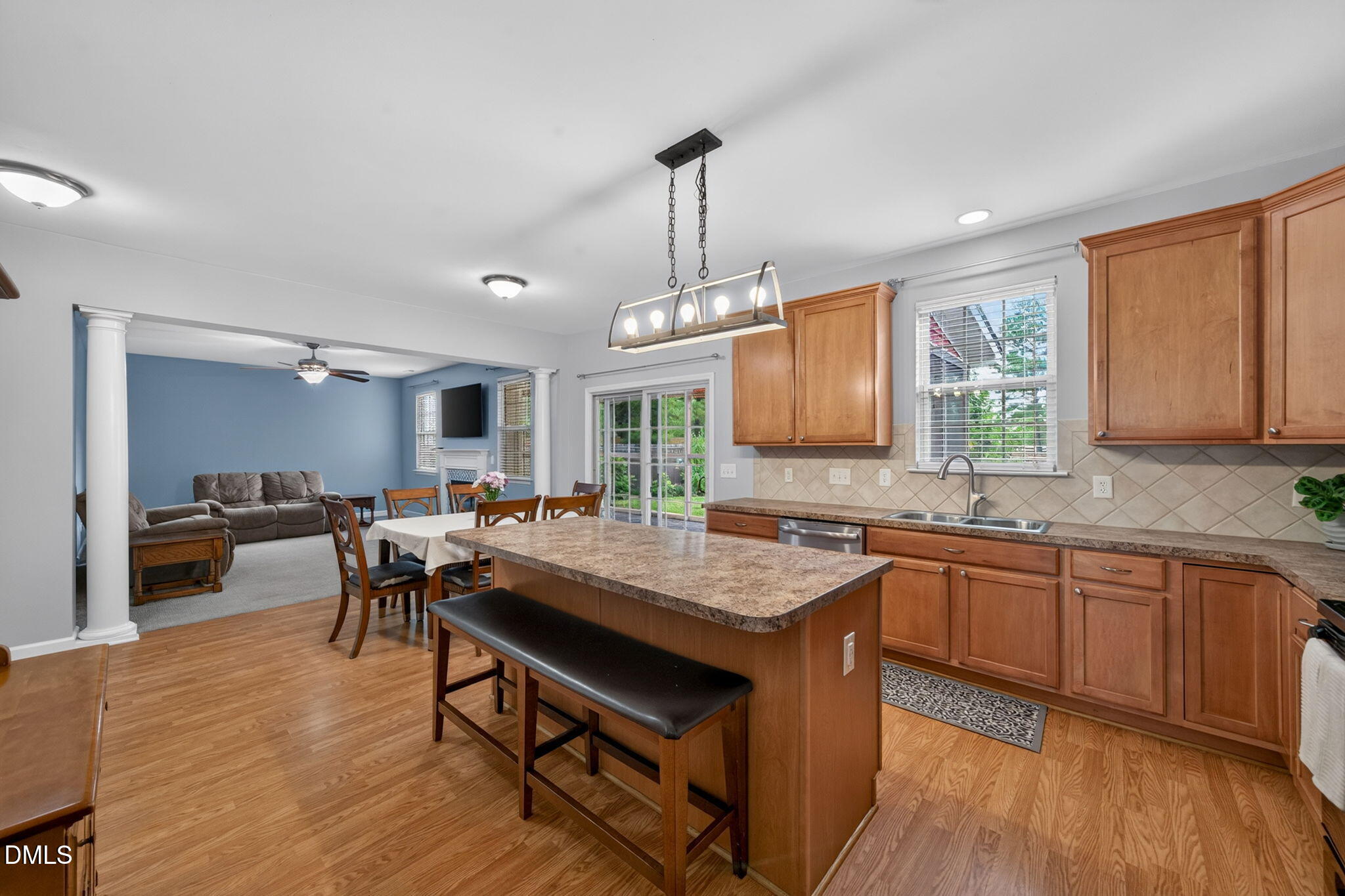 5 E Smoketree Court Property Photo 16
