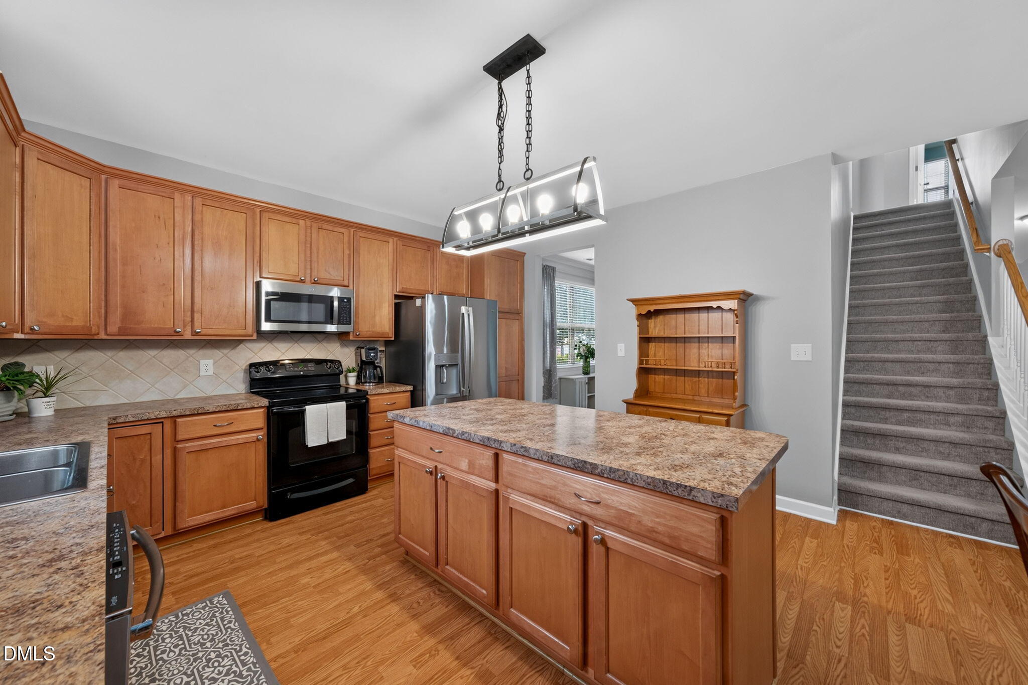 5 E Smoketree Court Property Photo 18
