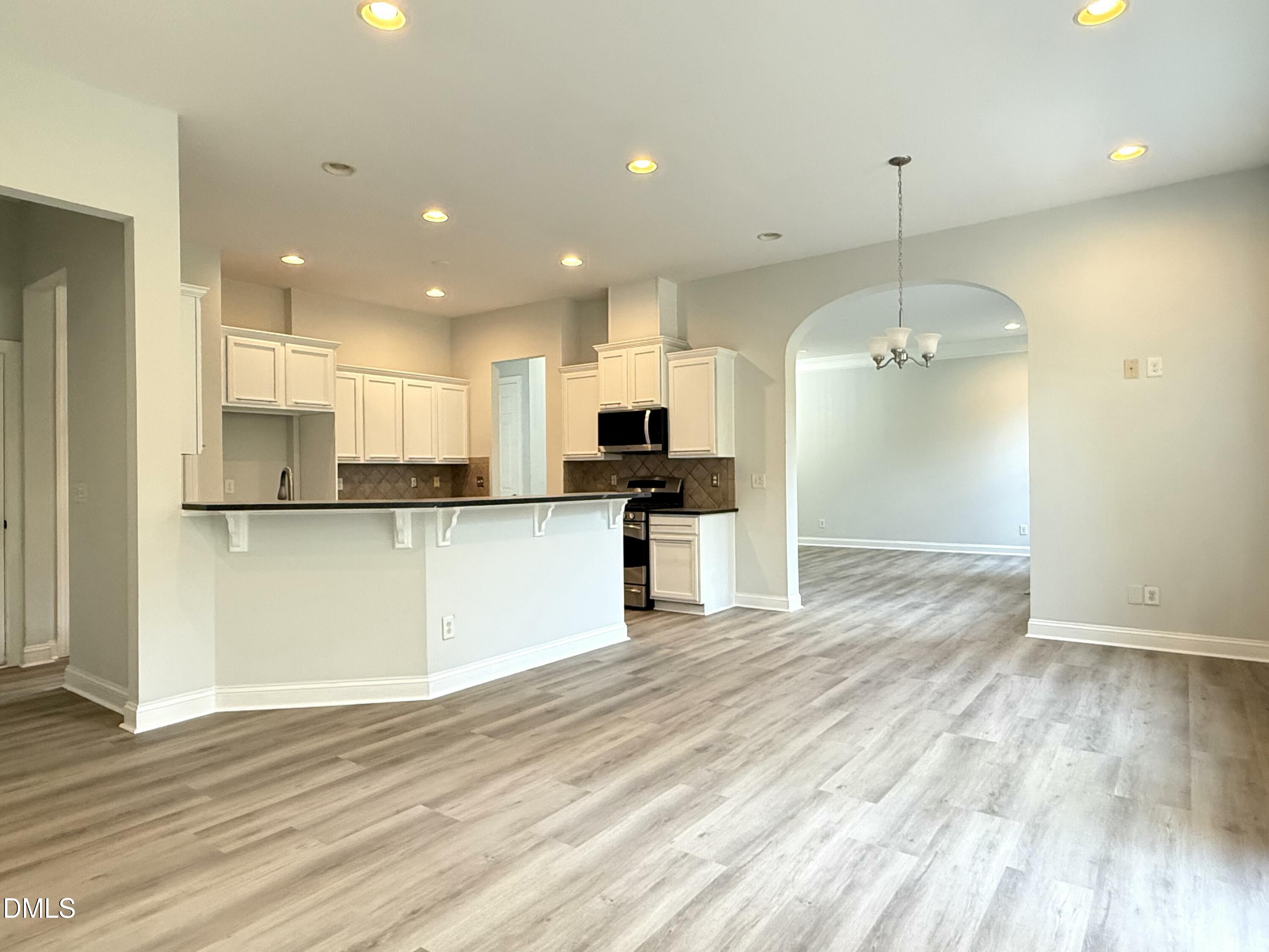 1748 Laurel Park Place Property Photo 8