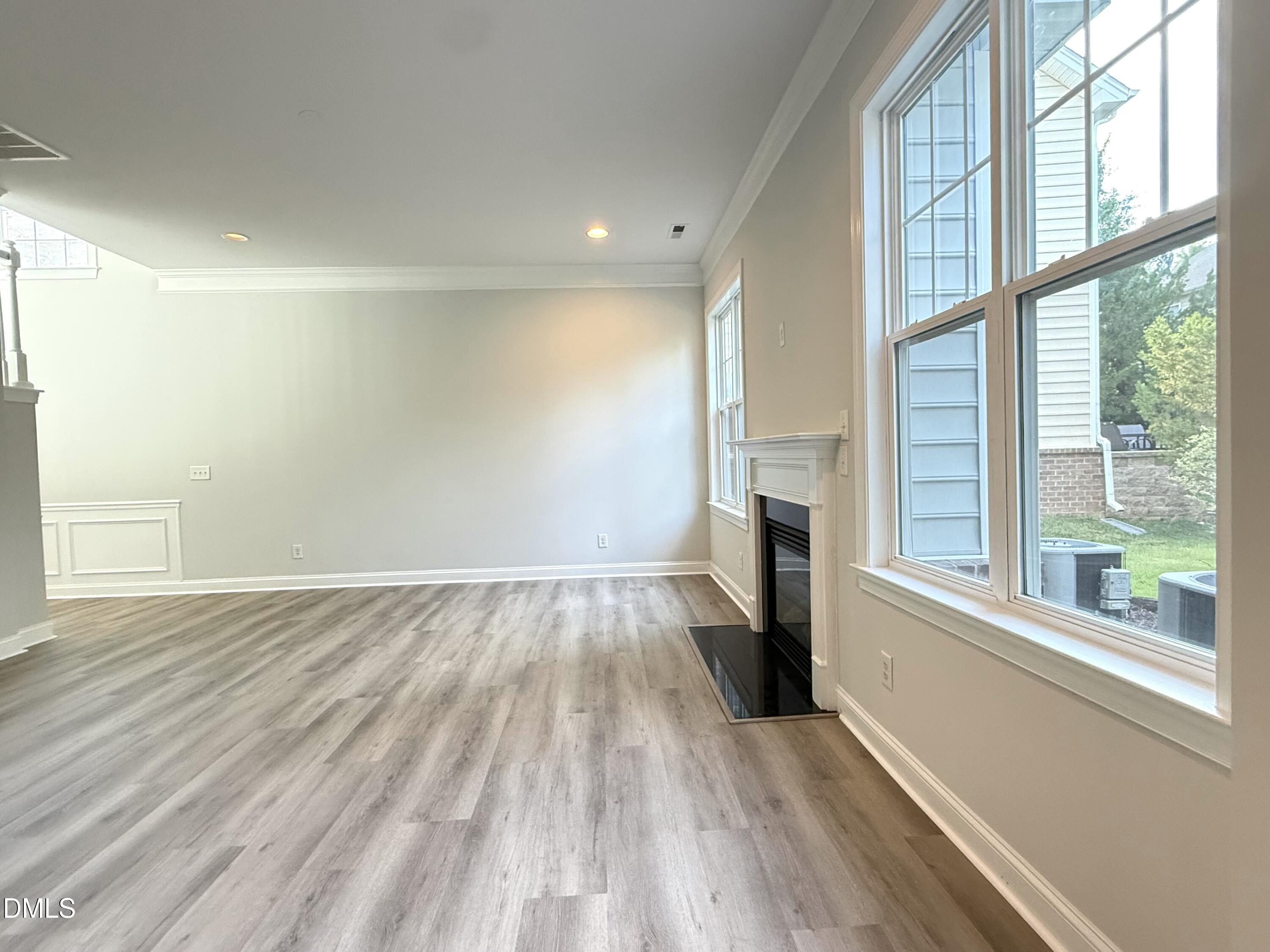 1748 Laurel Park Place Property Photo 10
