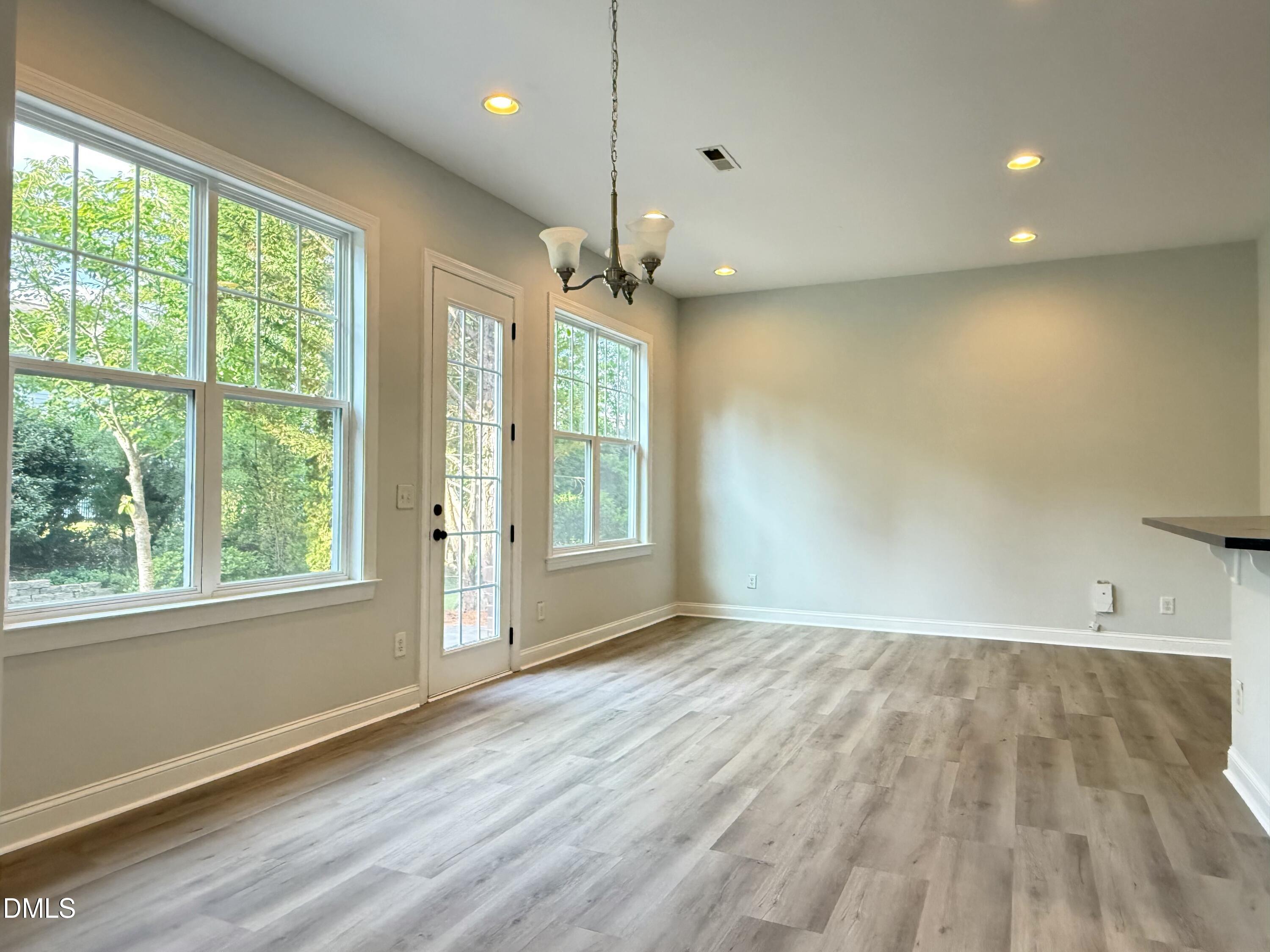 1748 Laurel Park Place Property Photo 15