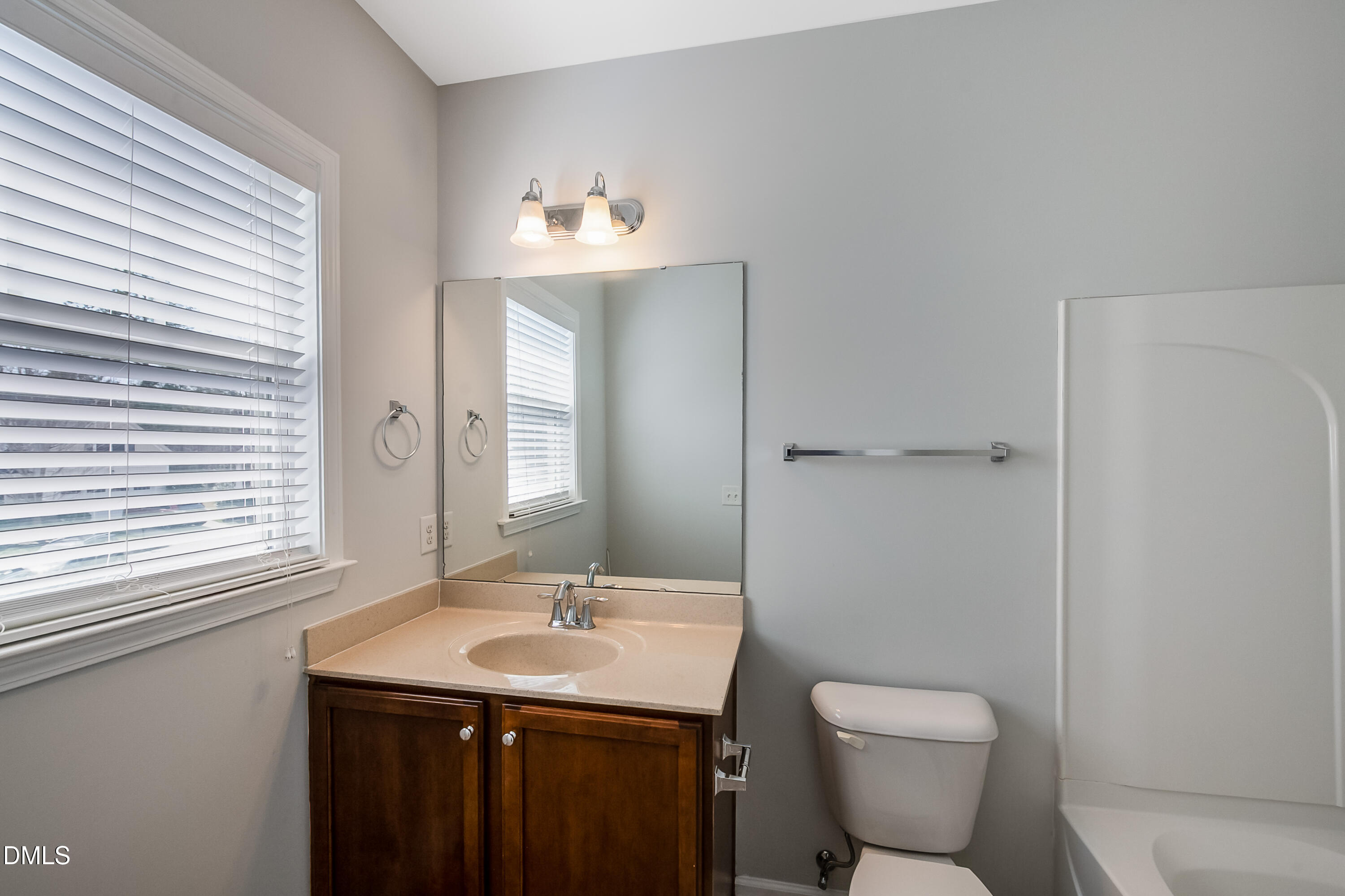 1748 Laurel Park Place Property Photo 34