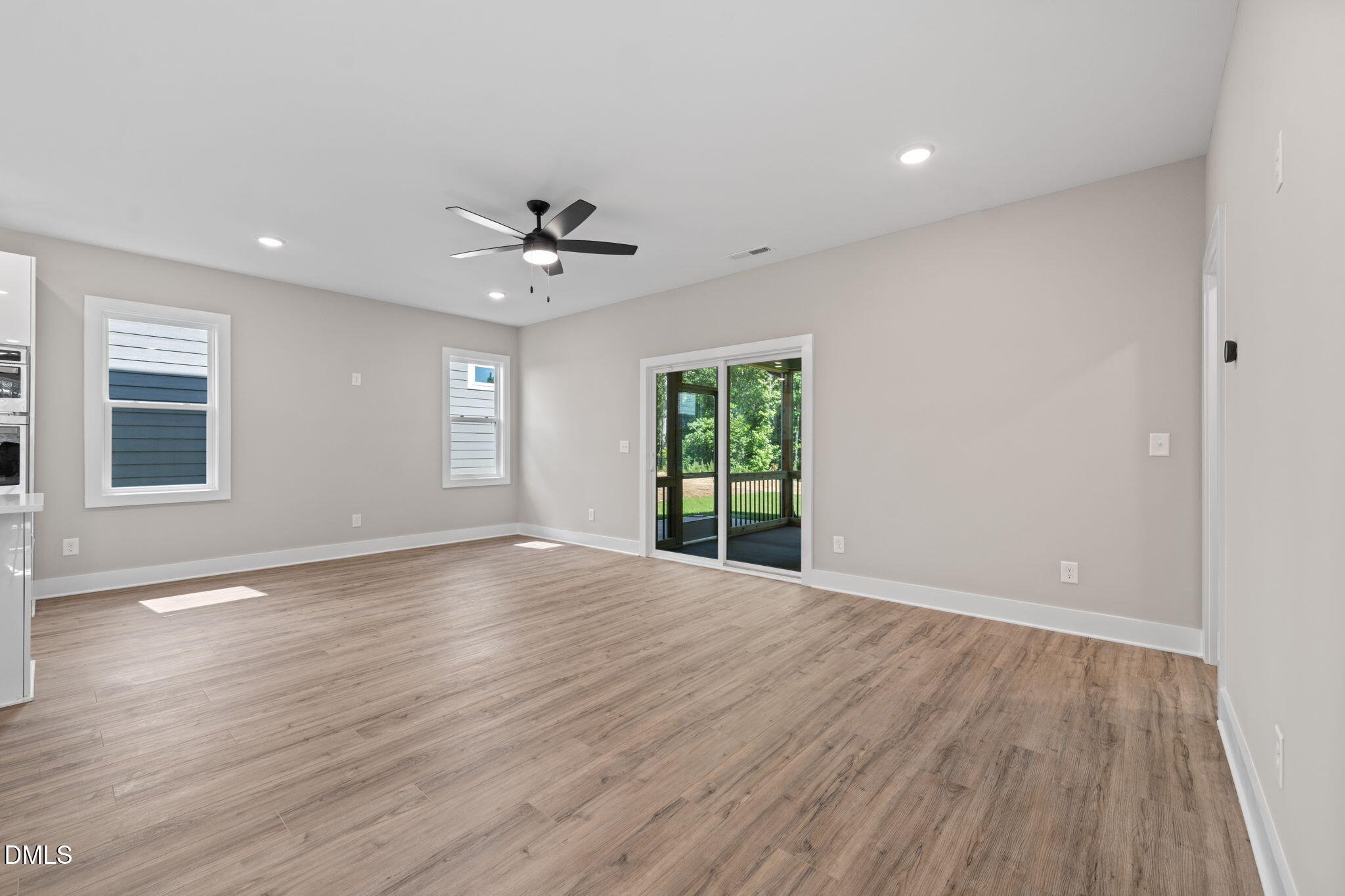 215 Summer Breeze Drive Property Photo 13