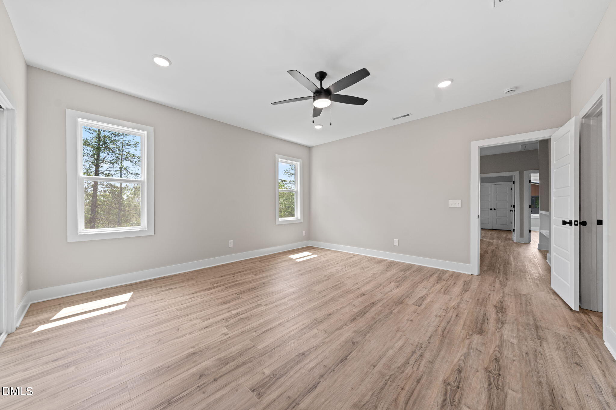 215 Summer Breeze Drive Property Photo 24