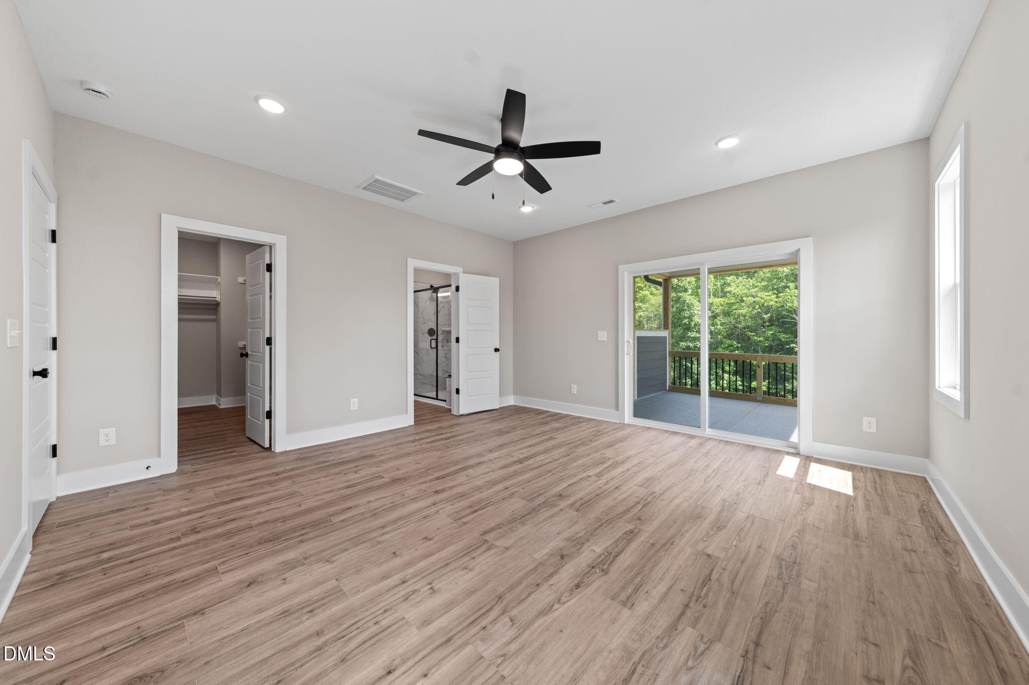 215 Summer Breeze Drive Property Photo 25