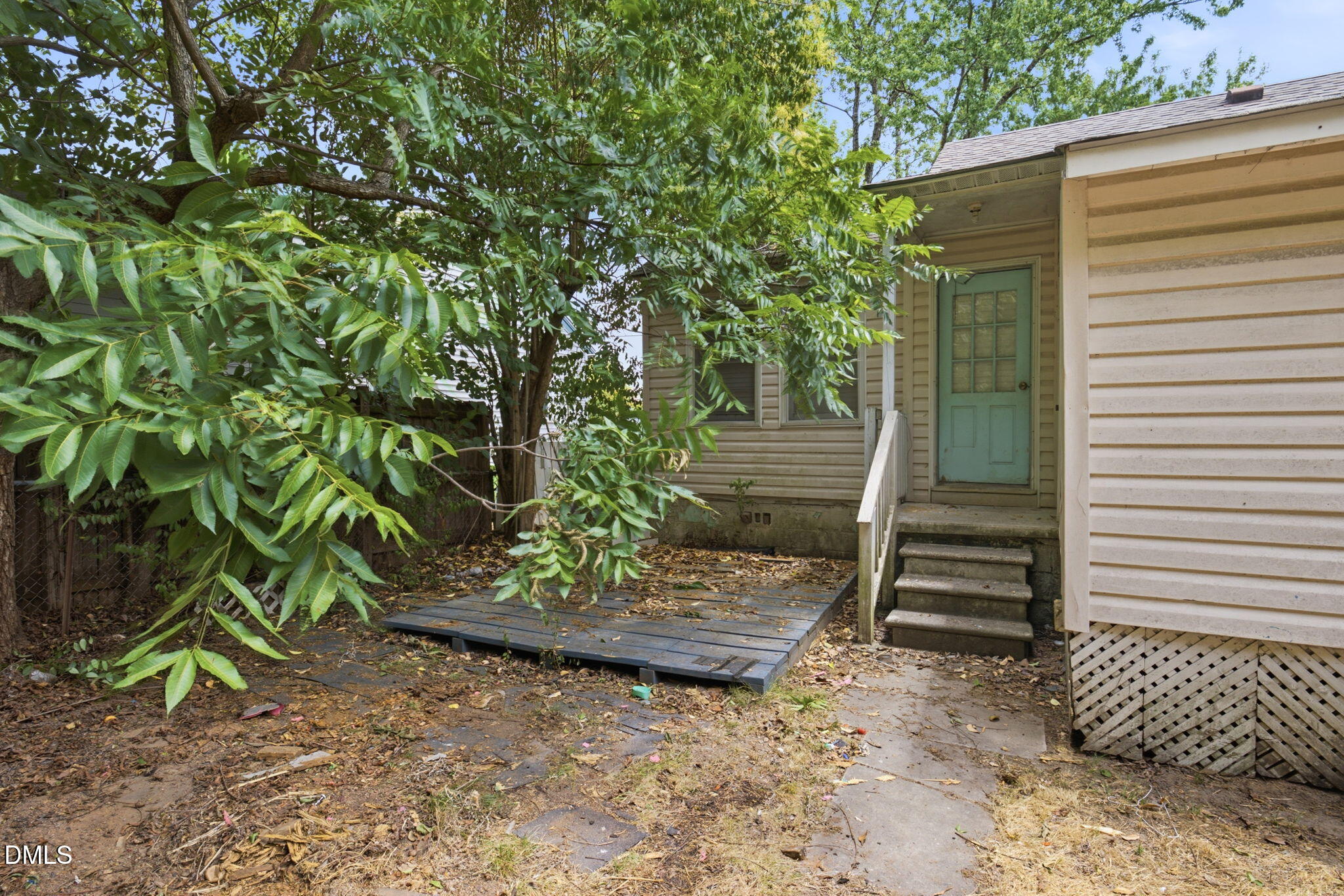 2716 Knowles Street Property Photo 21