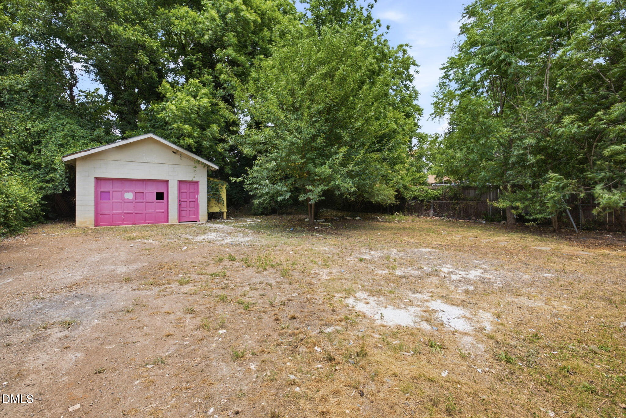 2716 Knowles Street Property Photo 22