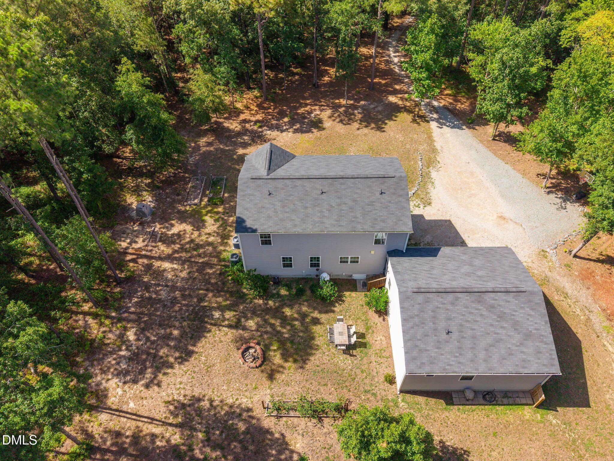 499 Jumping Run Road Property Photo 2