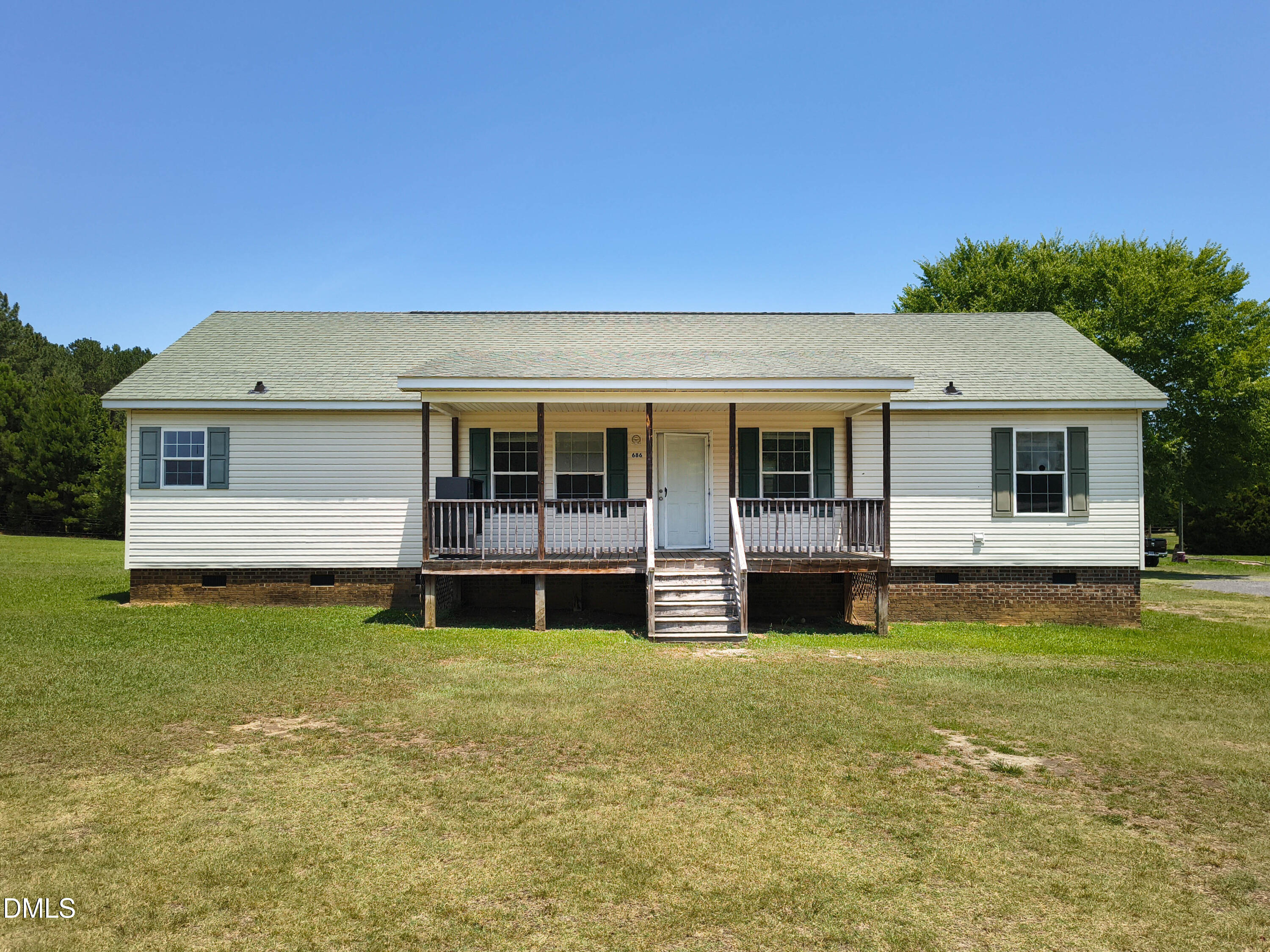 686 Porter Road Property Photo 1