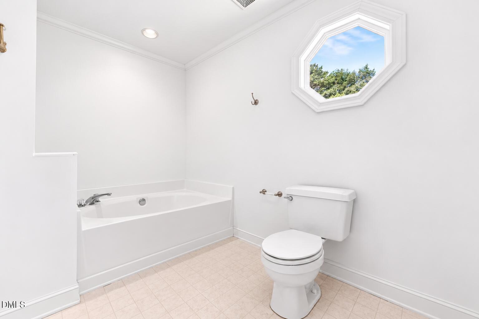 104 Light Falls Drive Property Photo 21