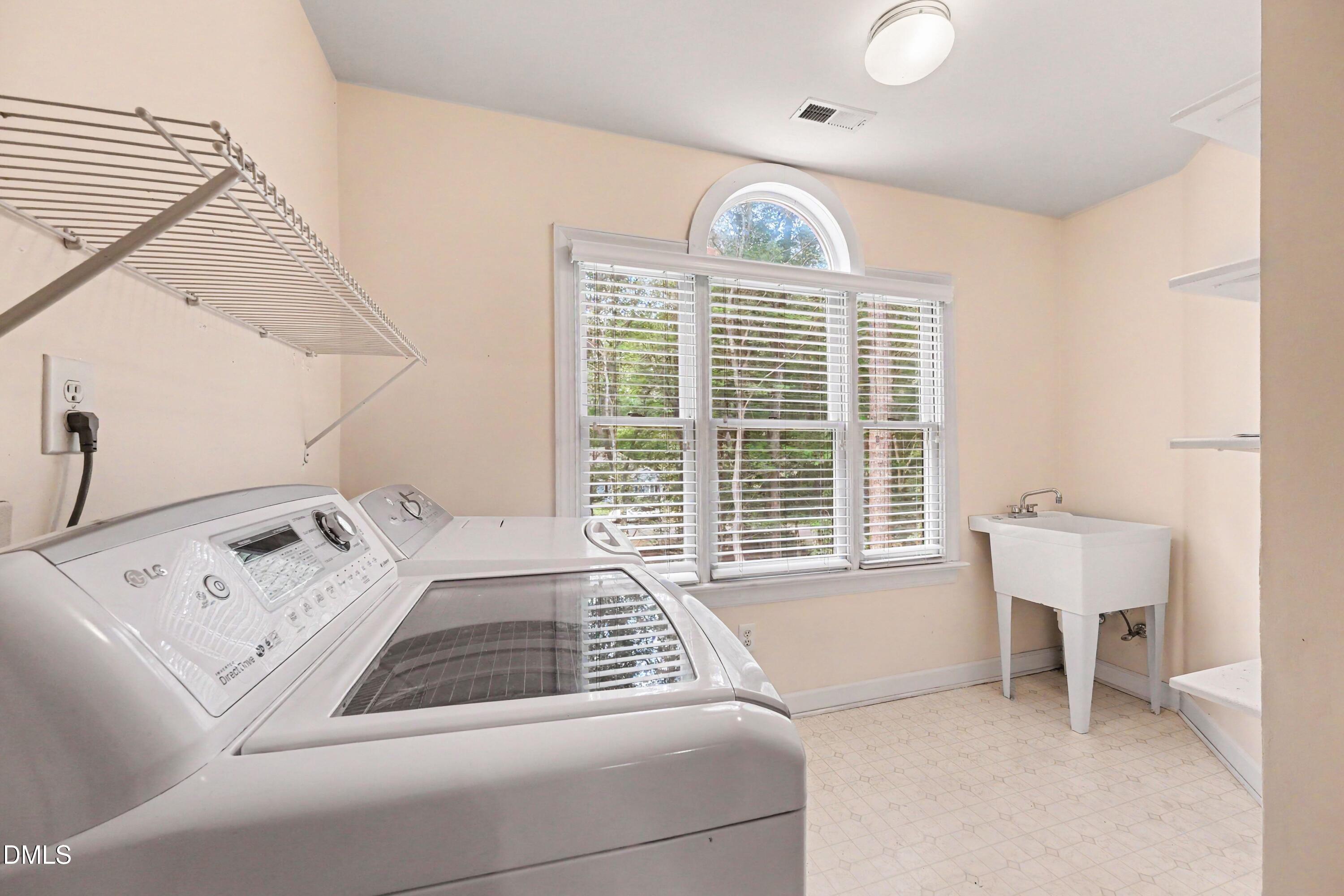 104 Light Falls Drive Property Photo 31