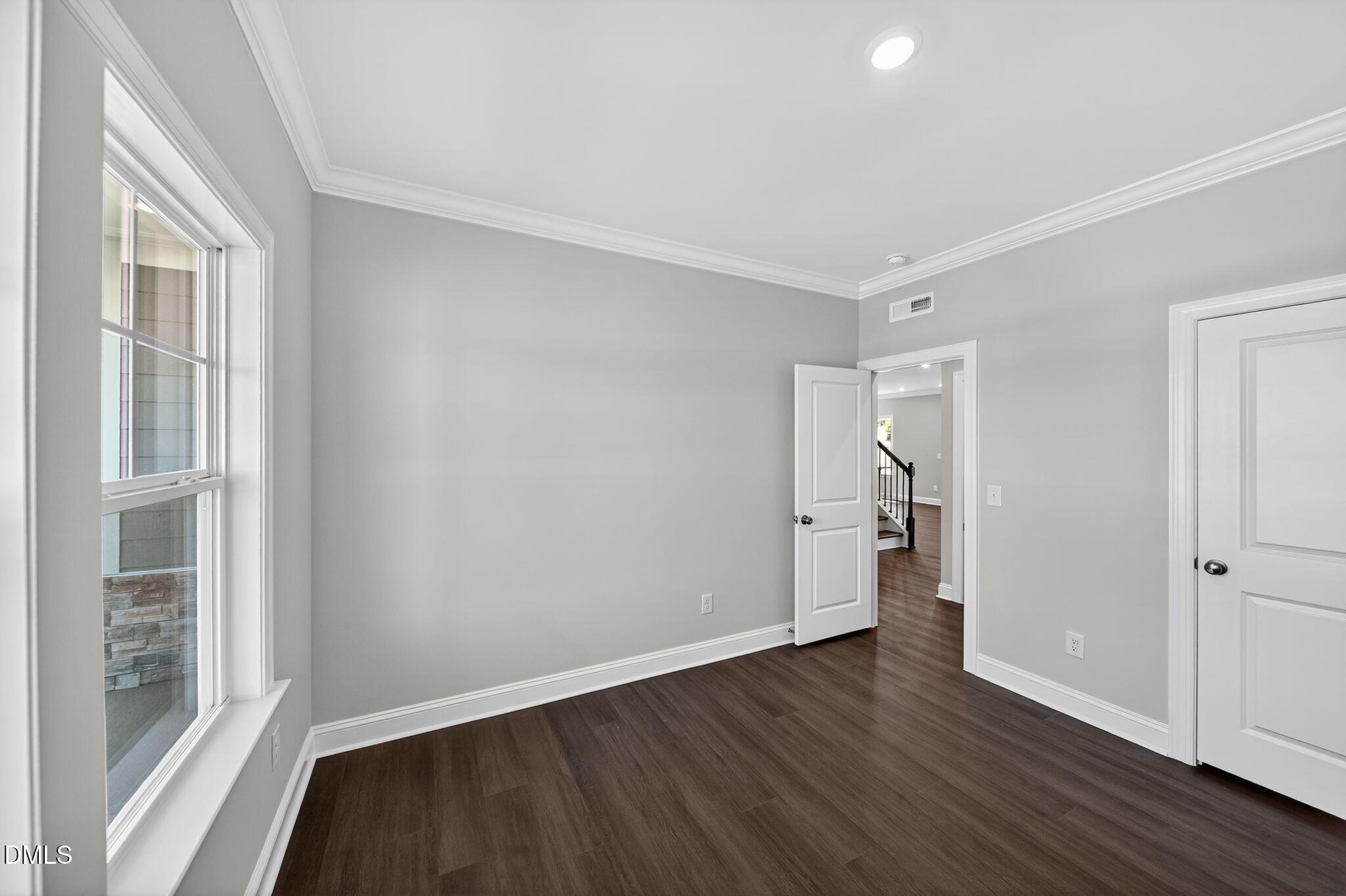 2816 Warm Breeze Way Property Photo 10