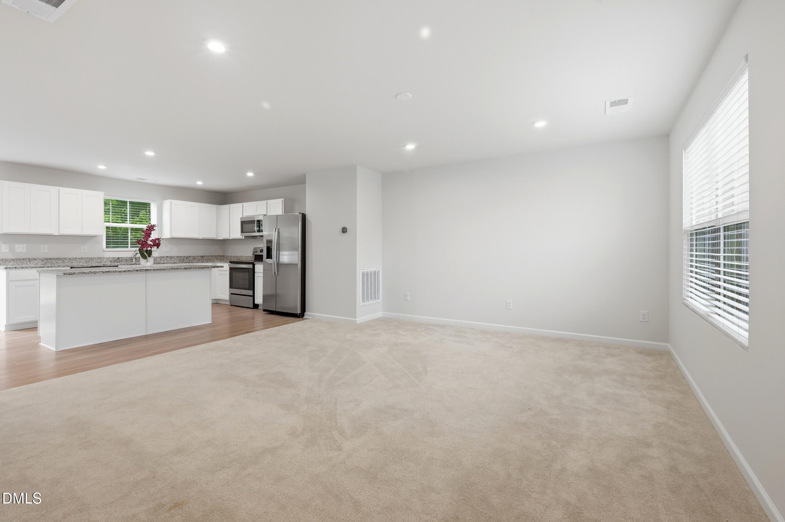 473 Lavatera Drive Property Photo 3