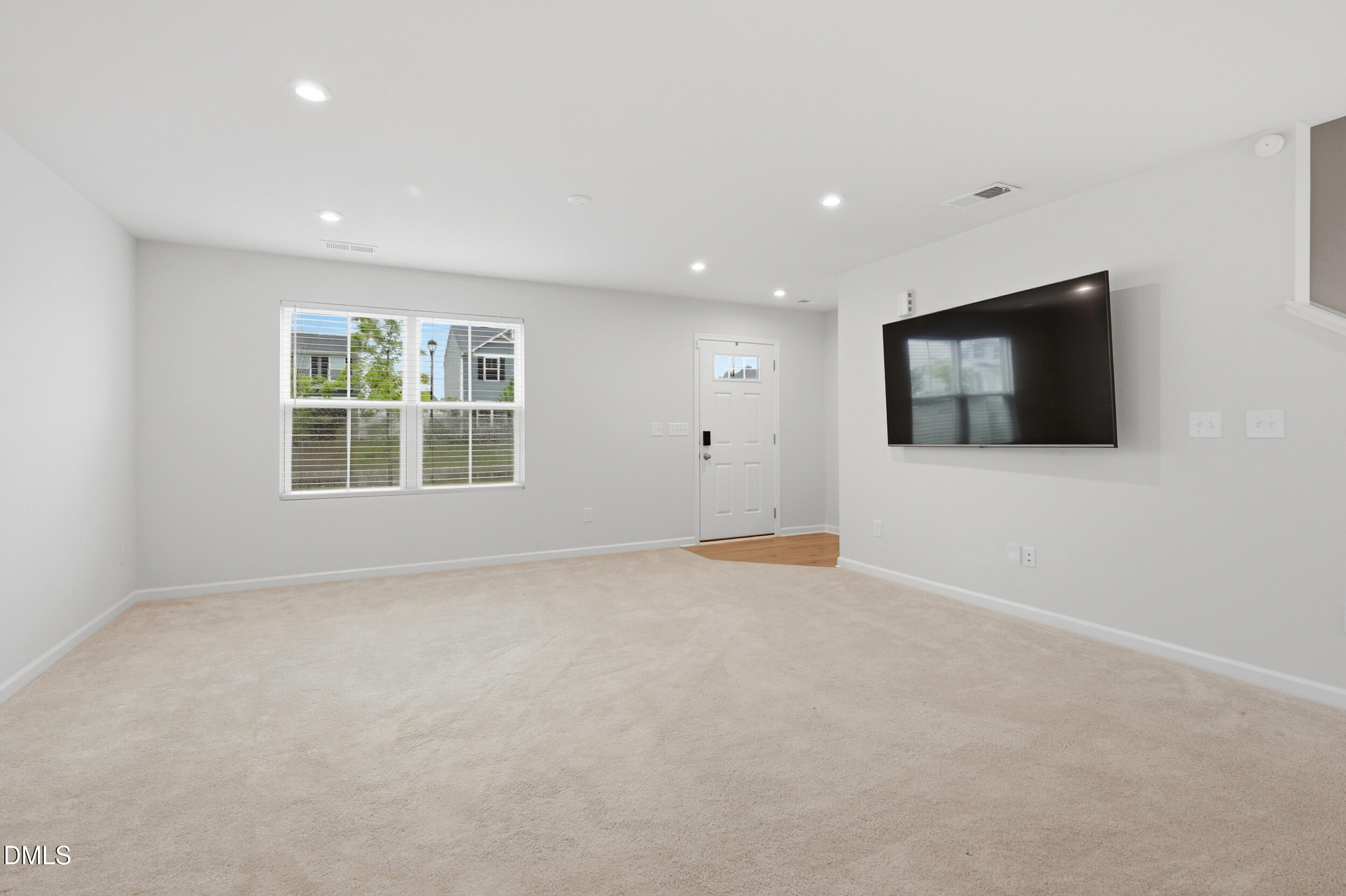 473 Lavatera Drive Property Photo 6