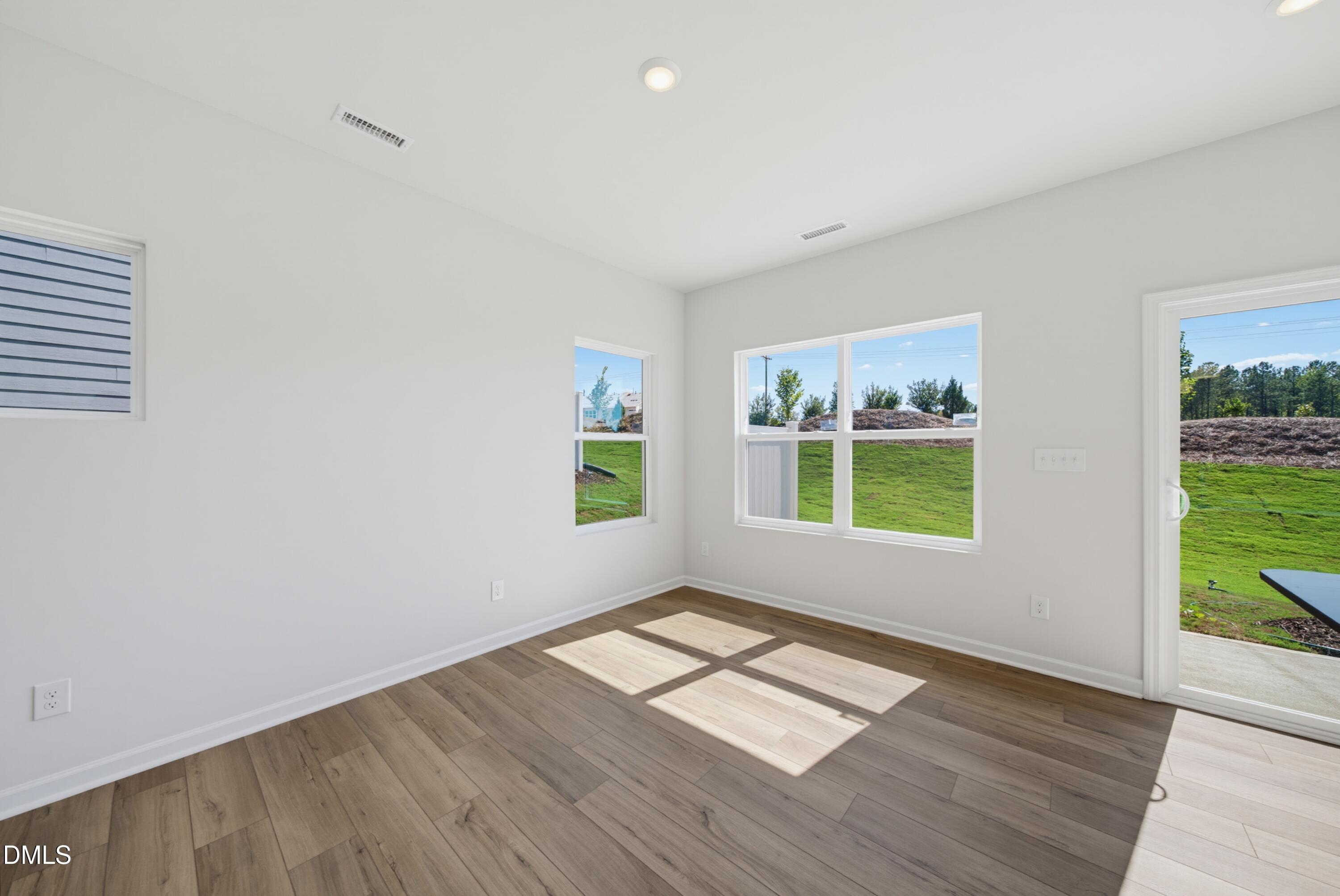 1046 Tea Rose Court 371 Property Photo 10