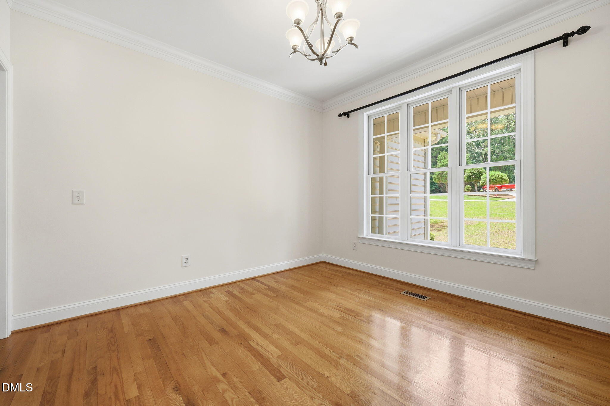 2600 Buckingham Drive Property Photo 29
