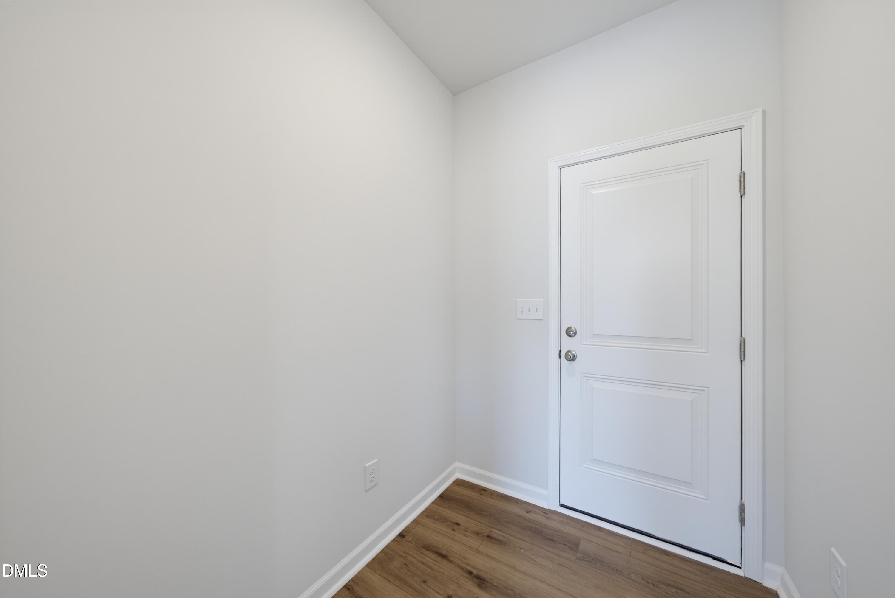 1042 Tea Rose Court 373 Property Photo 13