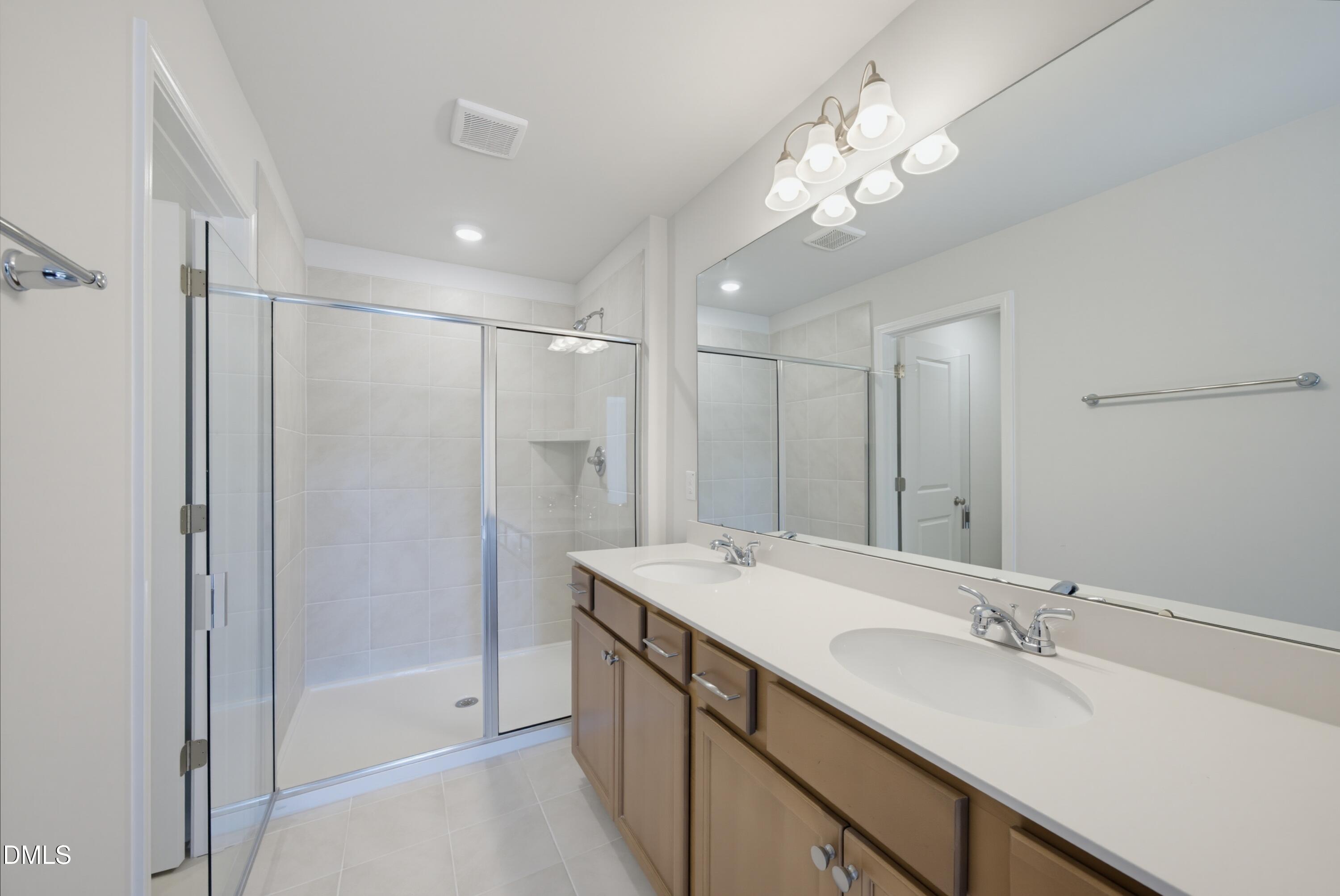 1042 Tea Rose Court 373 Property Photo 16