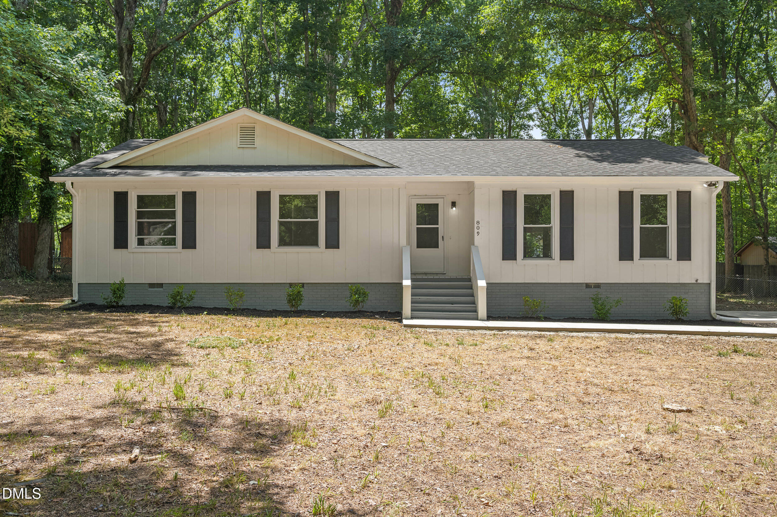 809 Royal Oaks Drive Property Photo 2