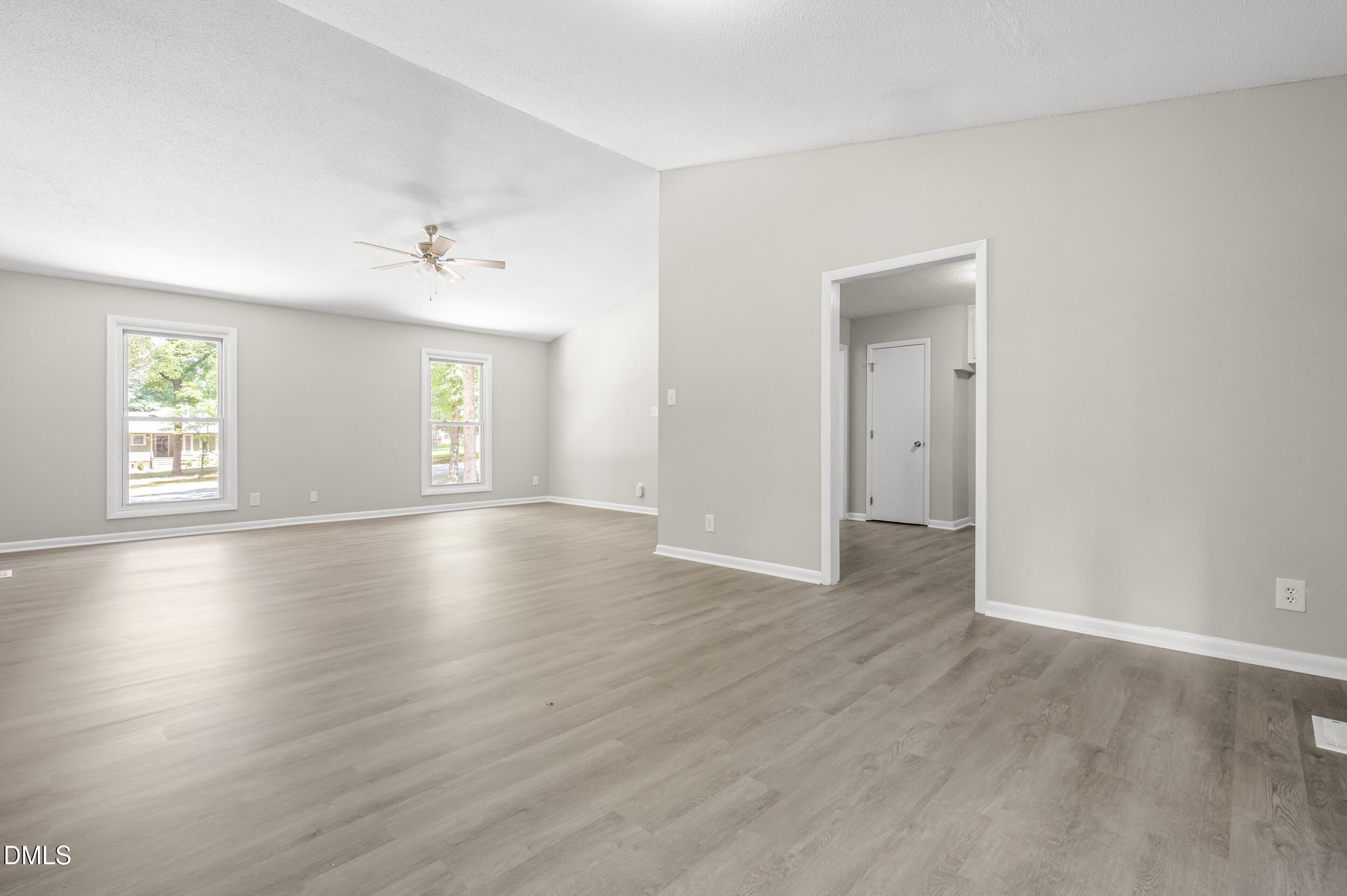 809 Royal Oaks Drive Property Photo 18