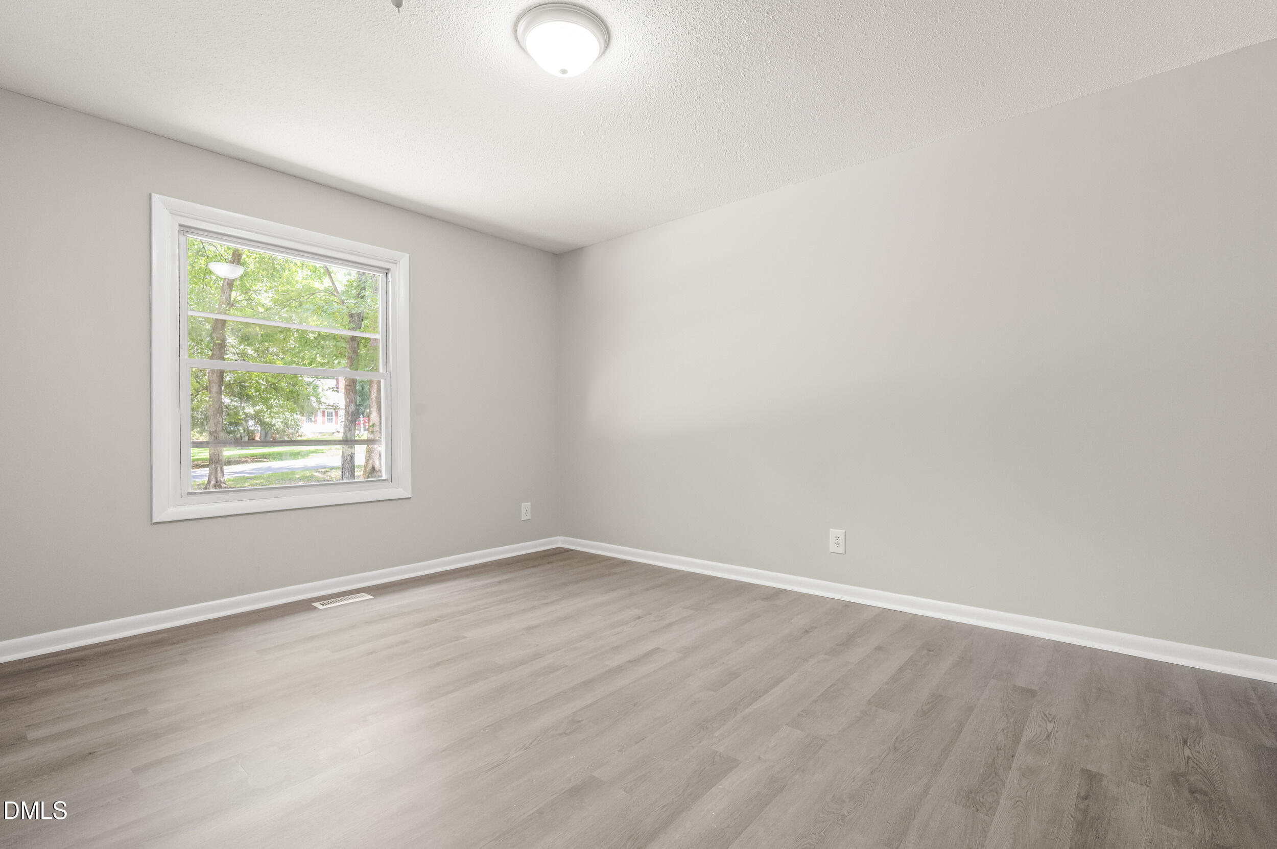 809 Royal Oaks Drive Property Photo 22