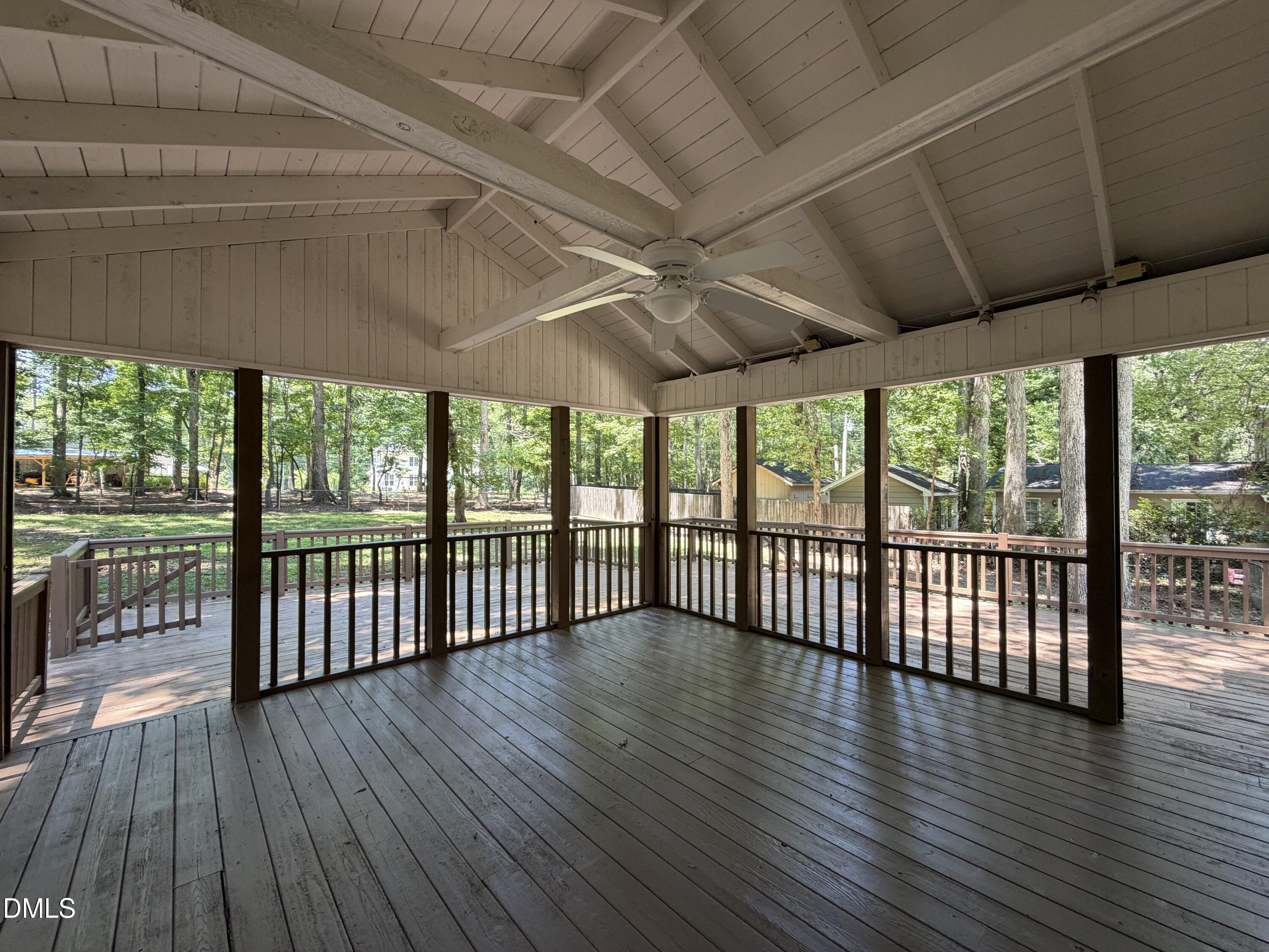 809 Royal Oaks Drive Property Photo 26