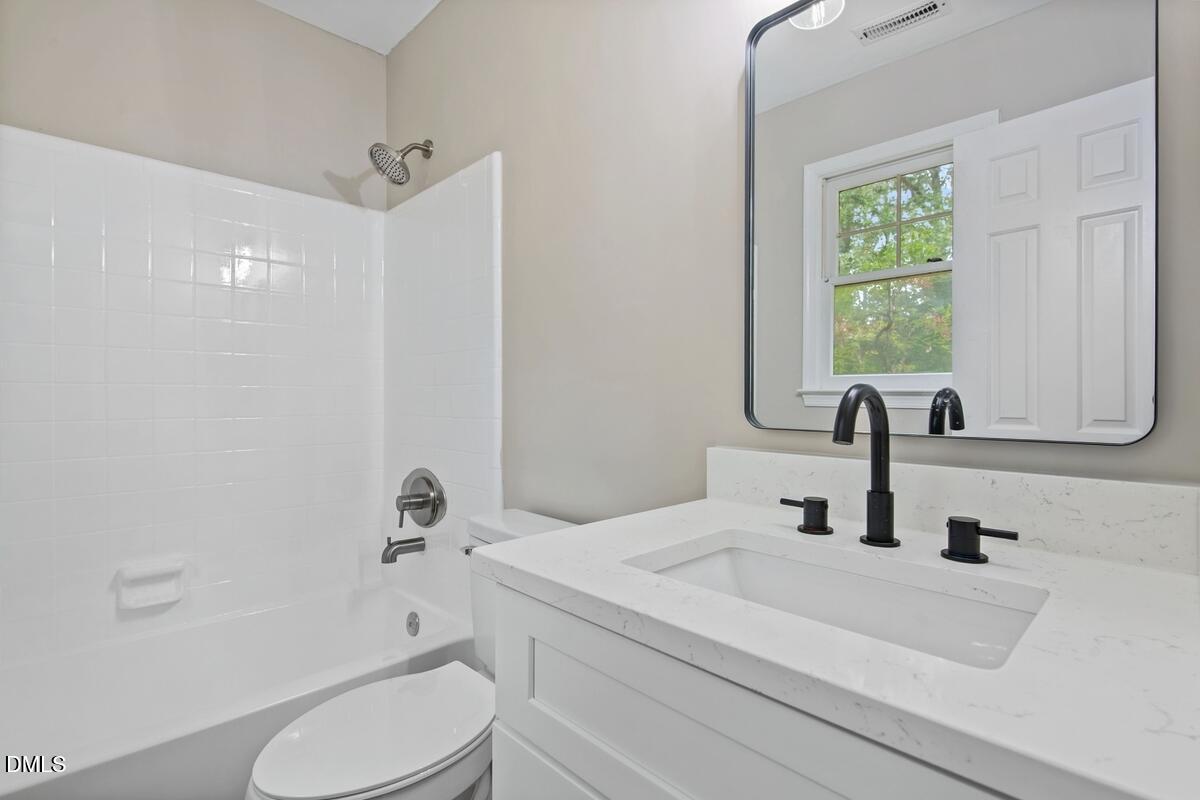 305 Reynolds Avenue Property Photo 14