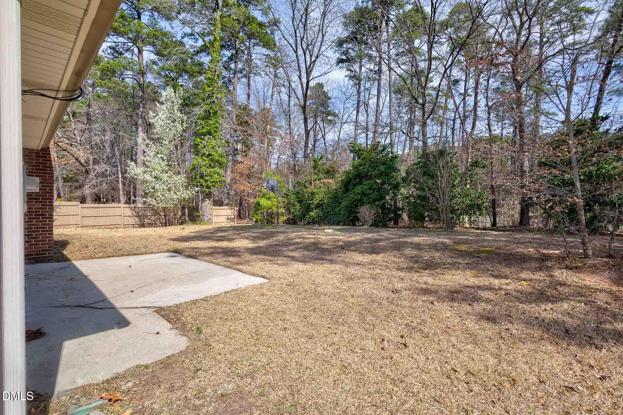 305 Reynolds Avenue Property Photo 20