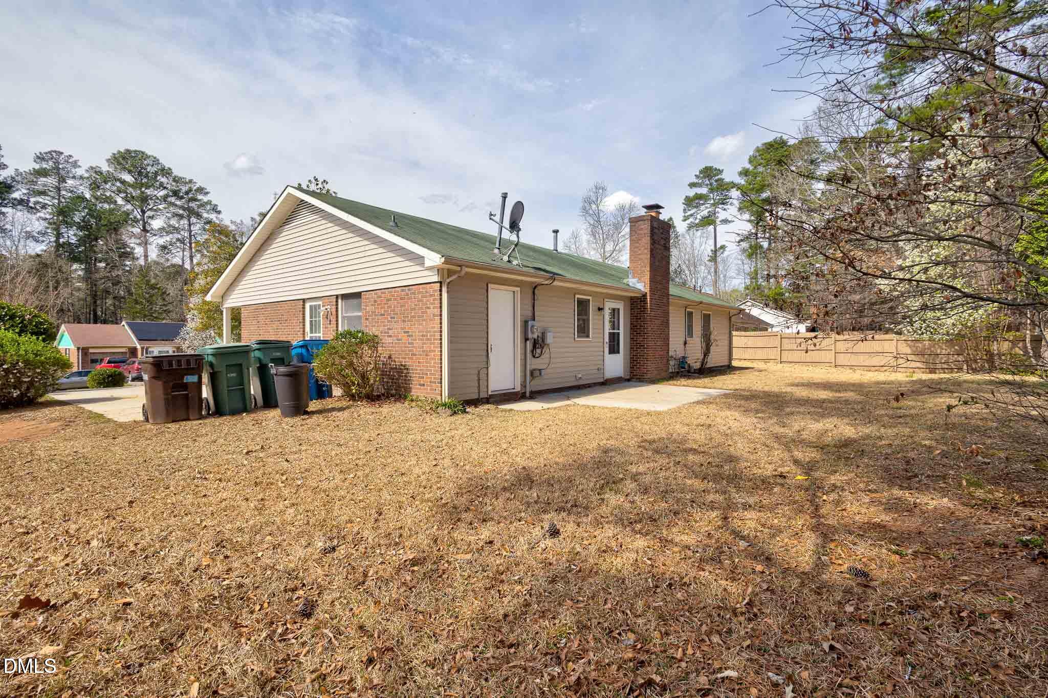 305 Reynolds Avenue Property Photo 22