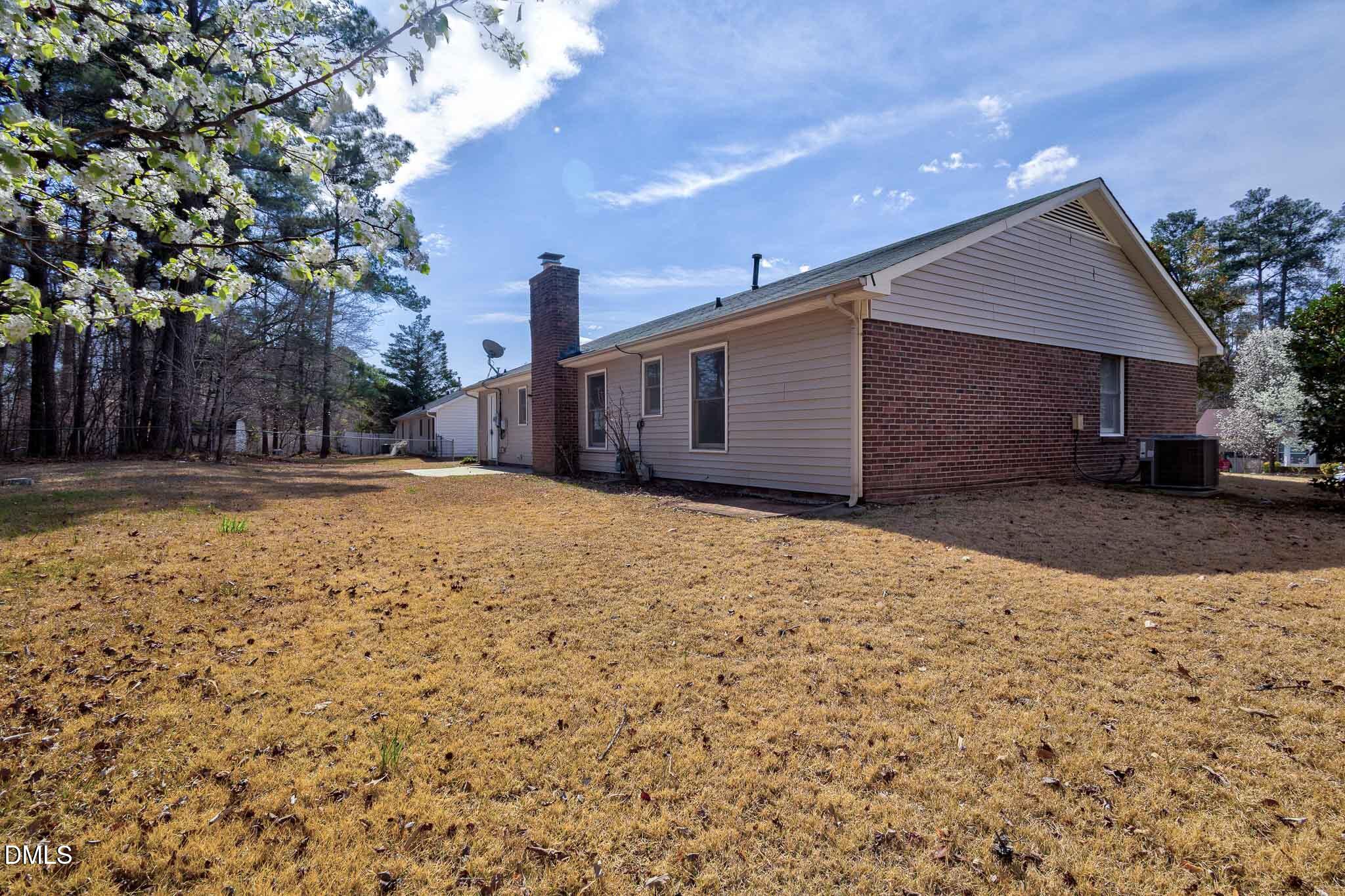 305 Reynolds Avenue Property Photo 24