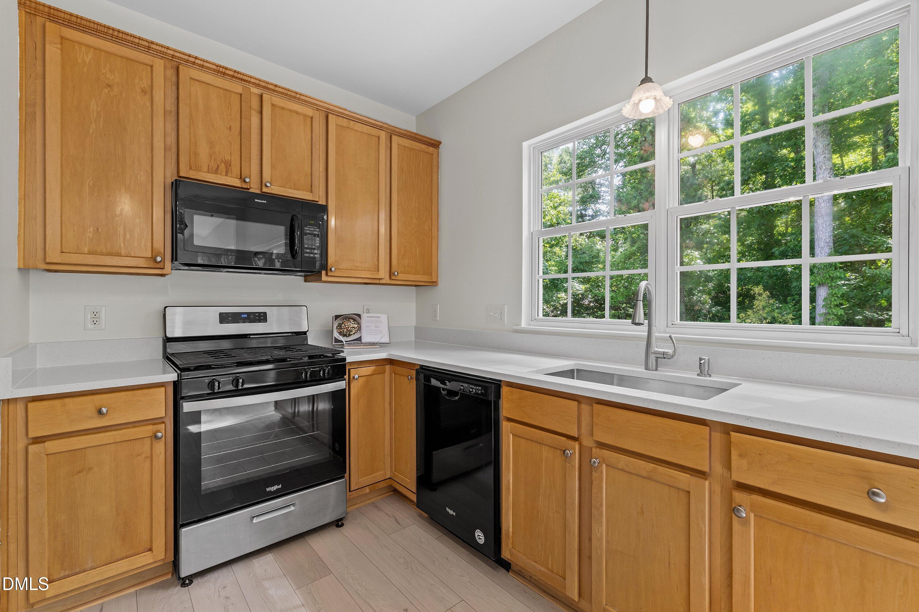 112 Huntersville Road Property Photo 12