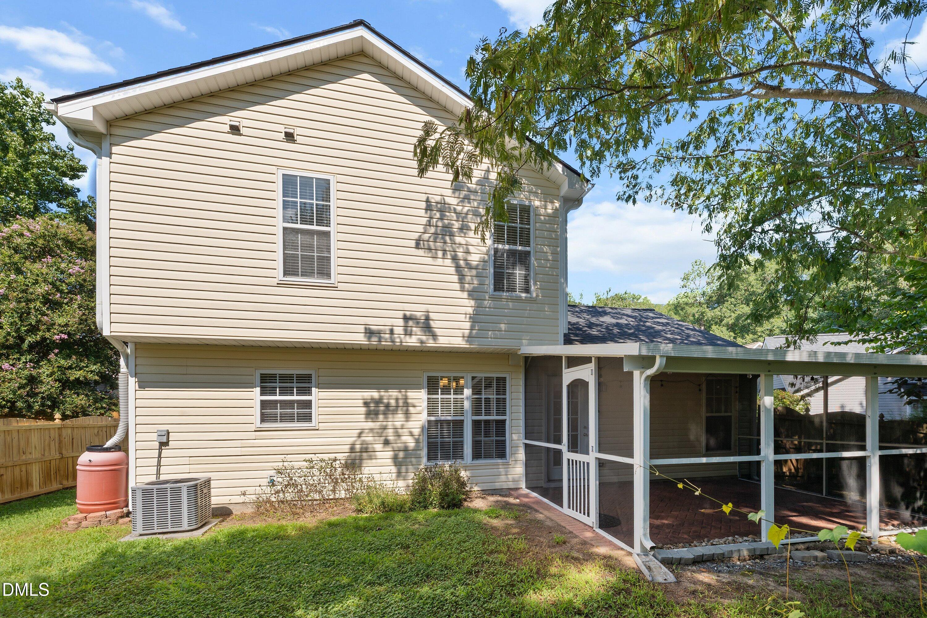 6 Coriander Court Property Photo 2