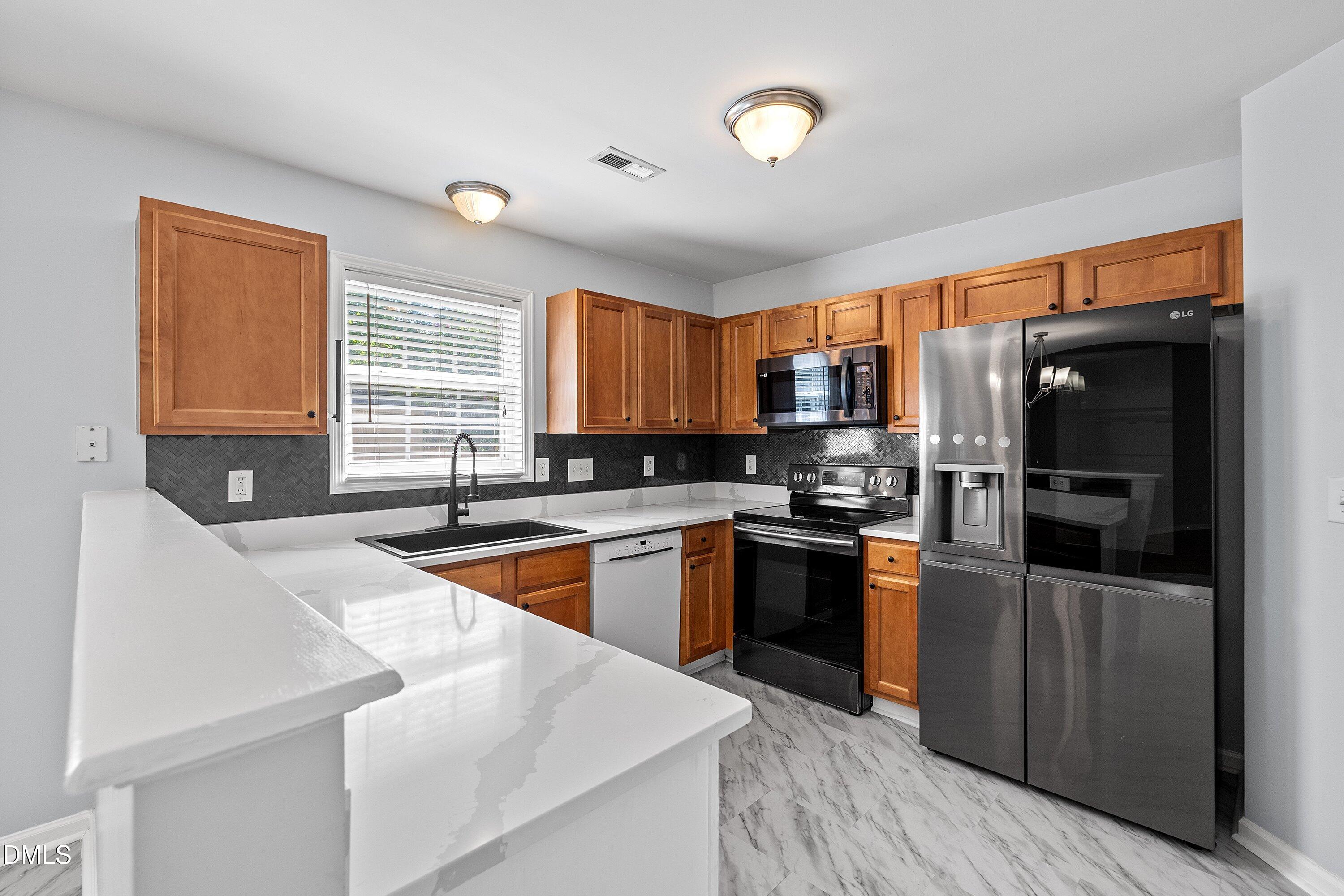 6 Coriander Court Property Photo 16