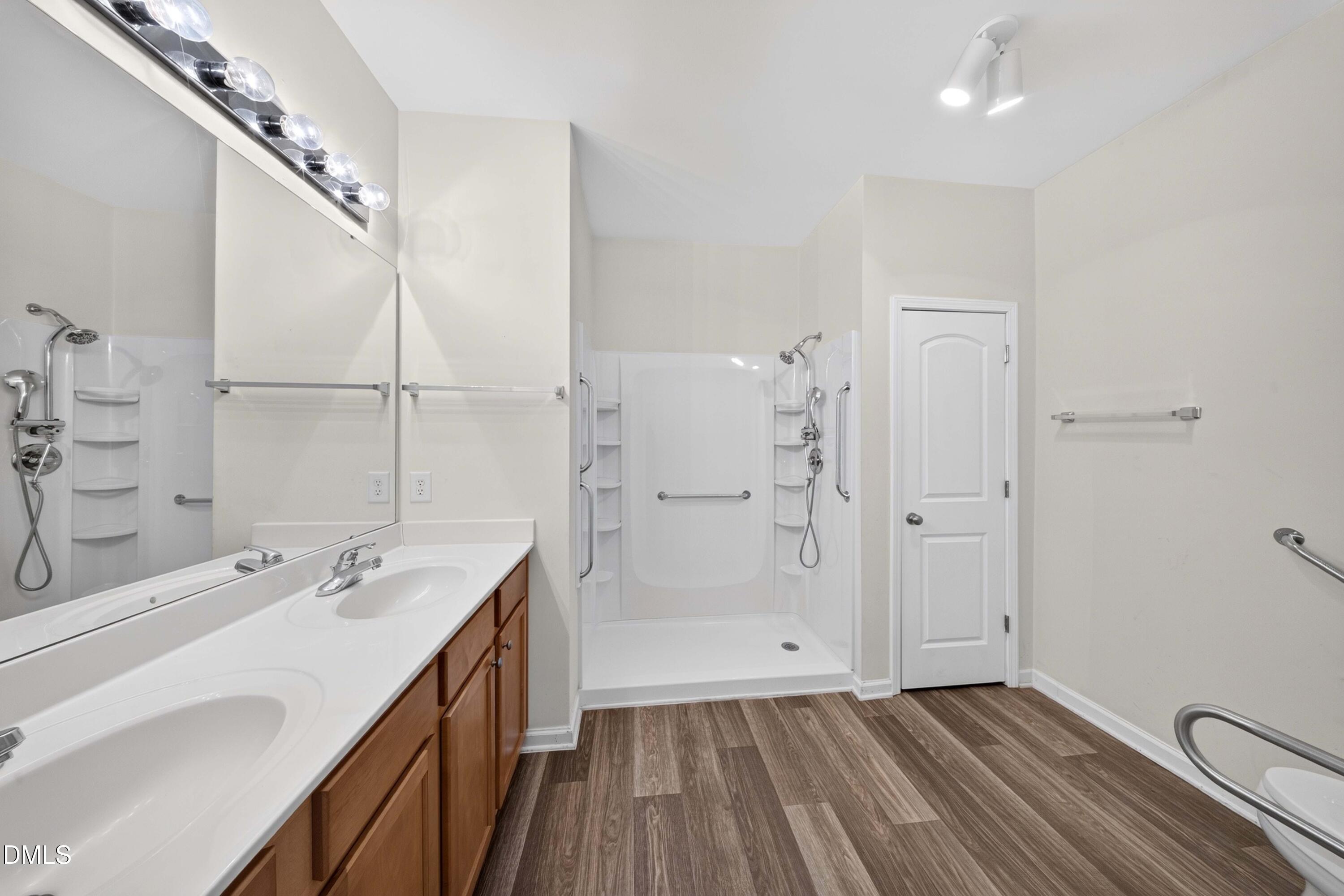 4912 Swanns Mill Drive Property Photo 19