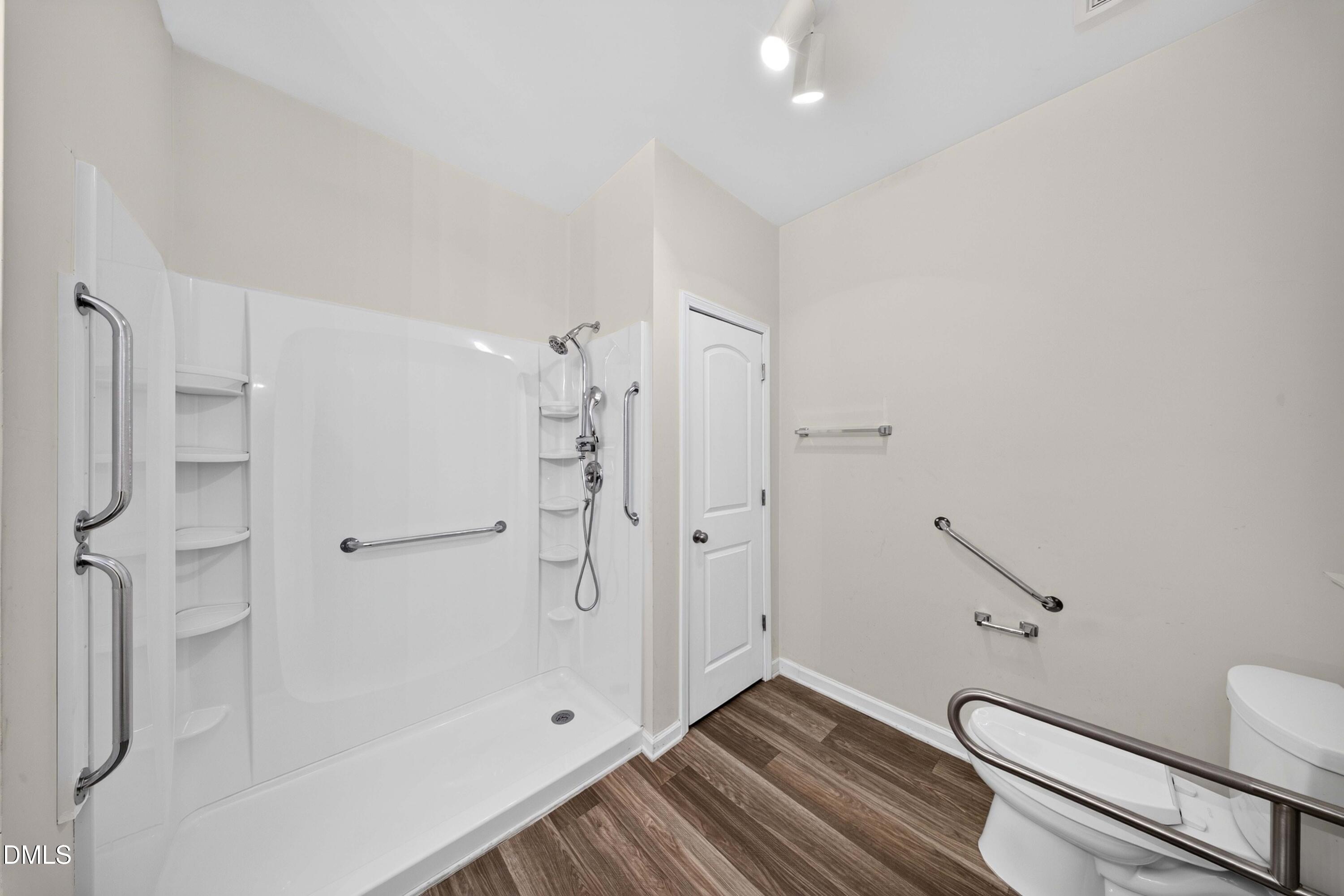 4912 Swanns Mill Drive Property Photo 20