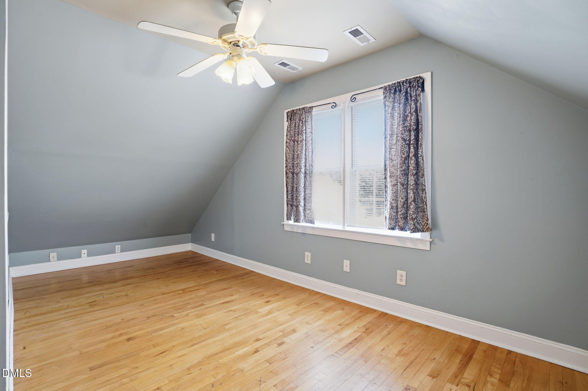 405 Hearthstone Drive Property Photo 18