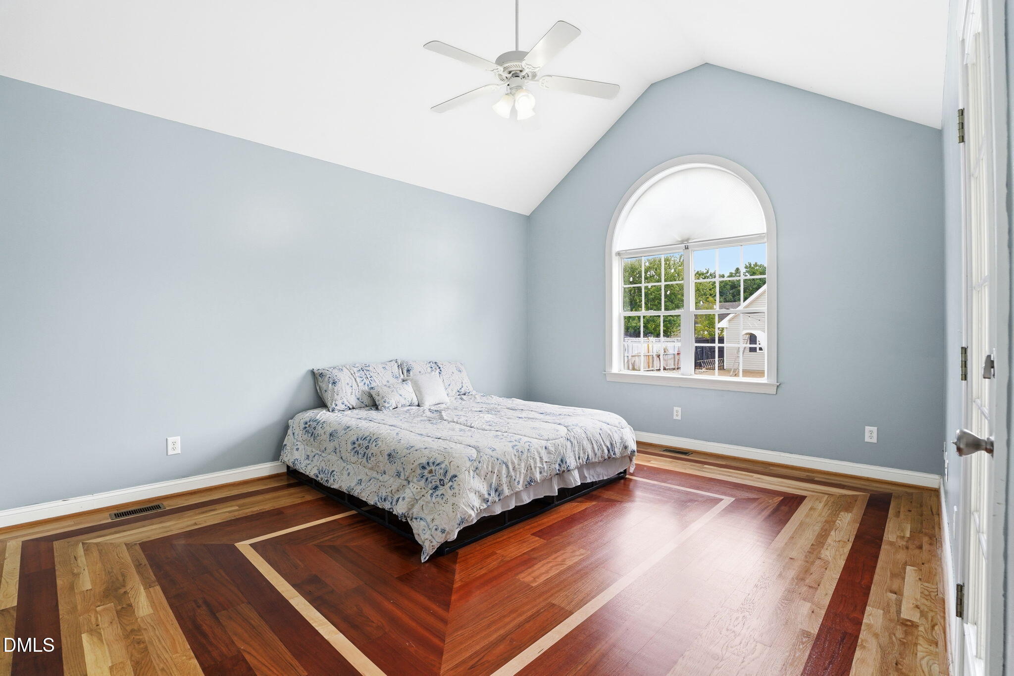405 Hearthstone Drive Property Photo 19