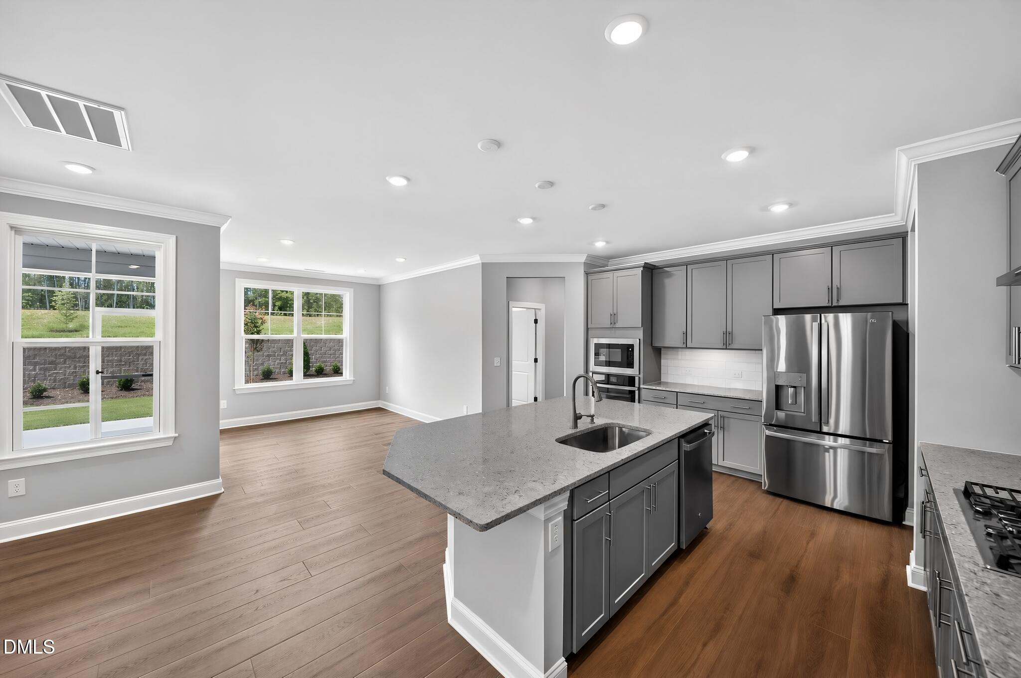 1169 Gooding Street Property Photo 3