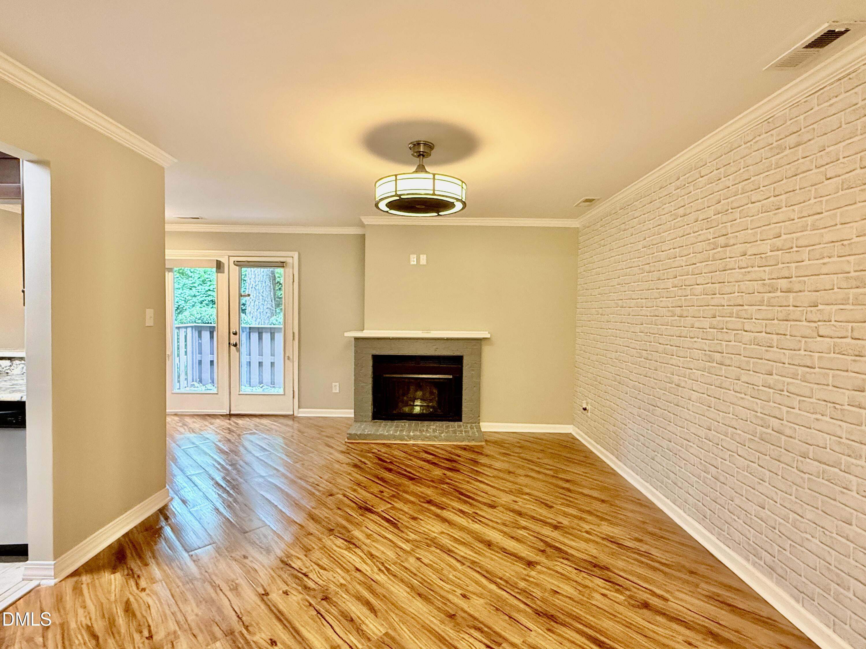 3619 Mill Run Property Photo 6