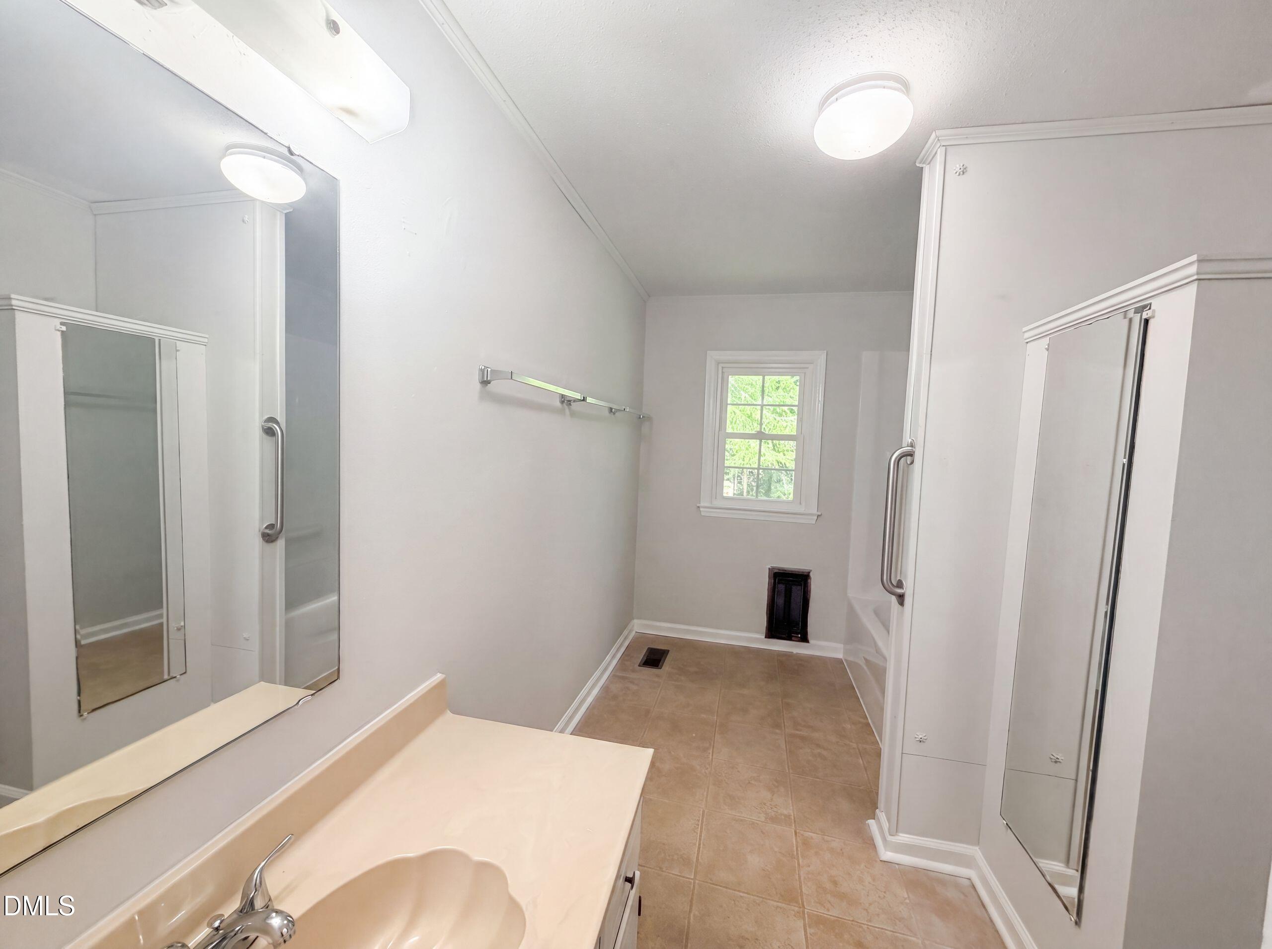 1804 Gade Bryant Road Property Photo 10